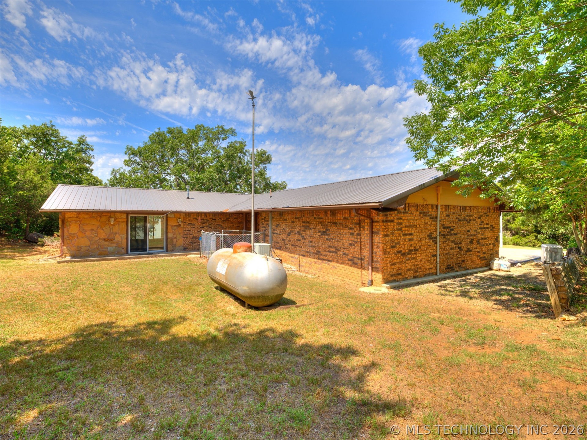 1082 Gaines Creek Loop Eufaula OK 74432