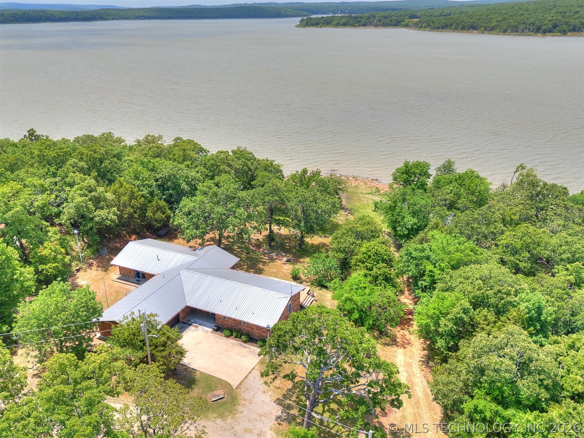 1082 Gaines Creek Loop Eufaula OK 74432