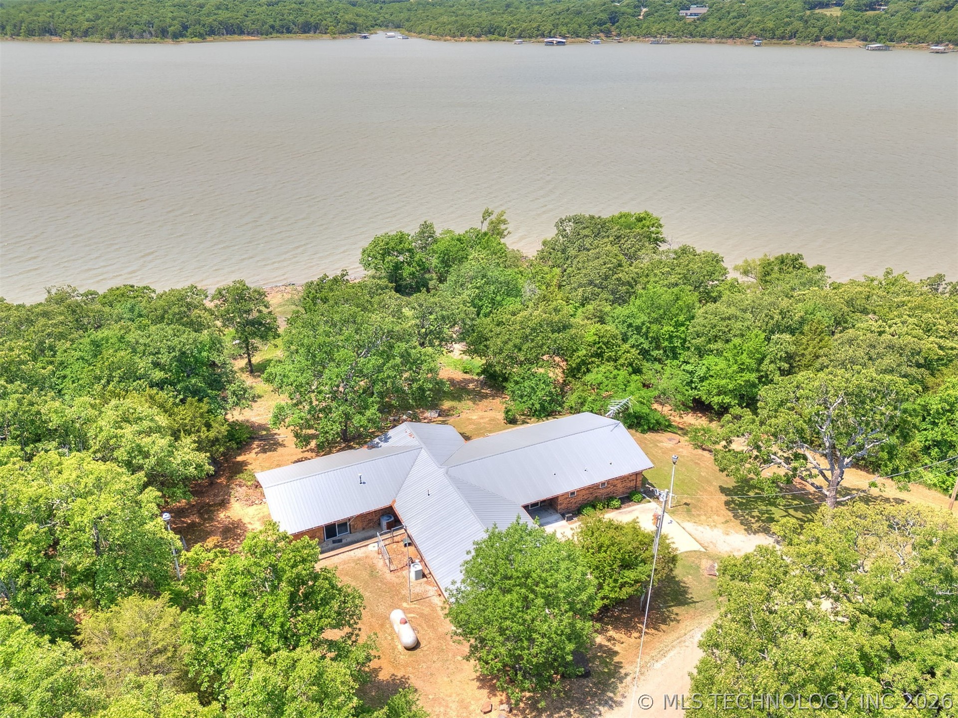 1082 Gaines Creek Loop Eufaula OK 74432