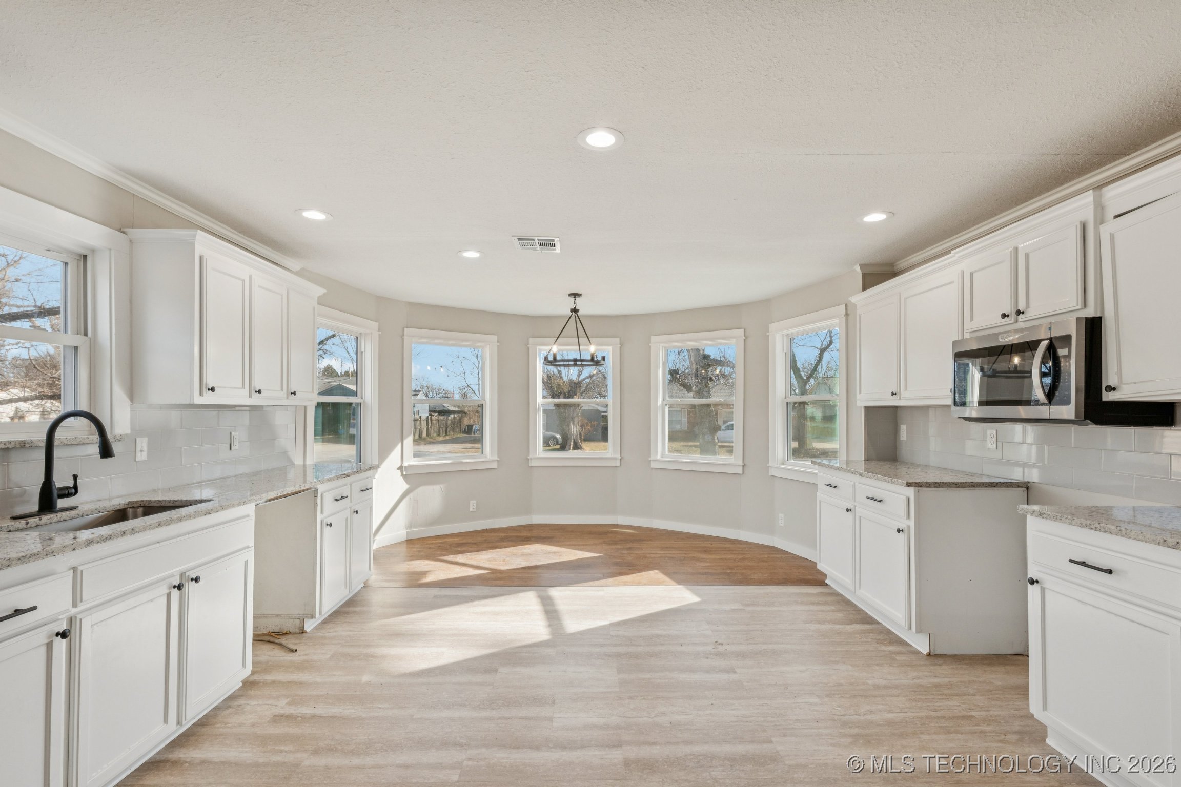1228 S 76th Eastavenue Tulsa OK 74112