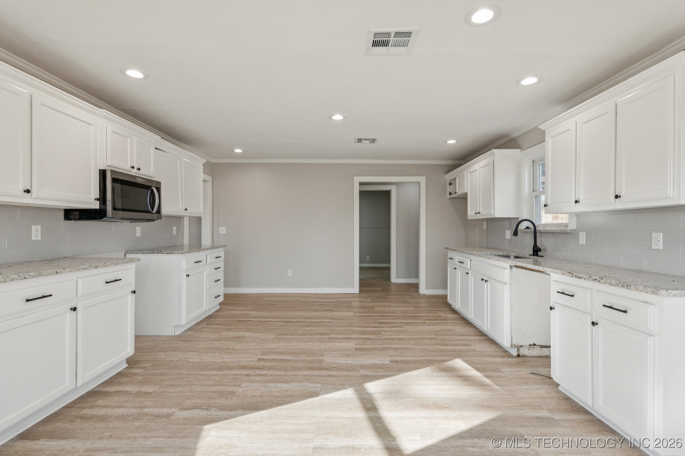 1228 S 76th Eastavenue Tulsa OK 74112