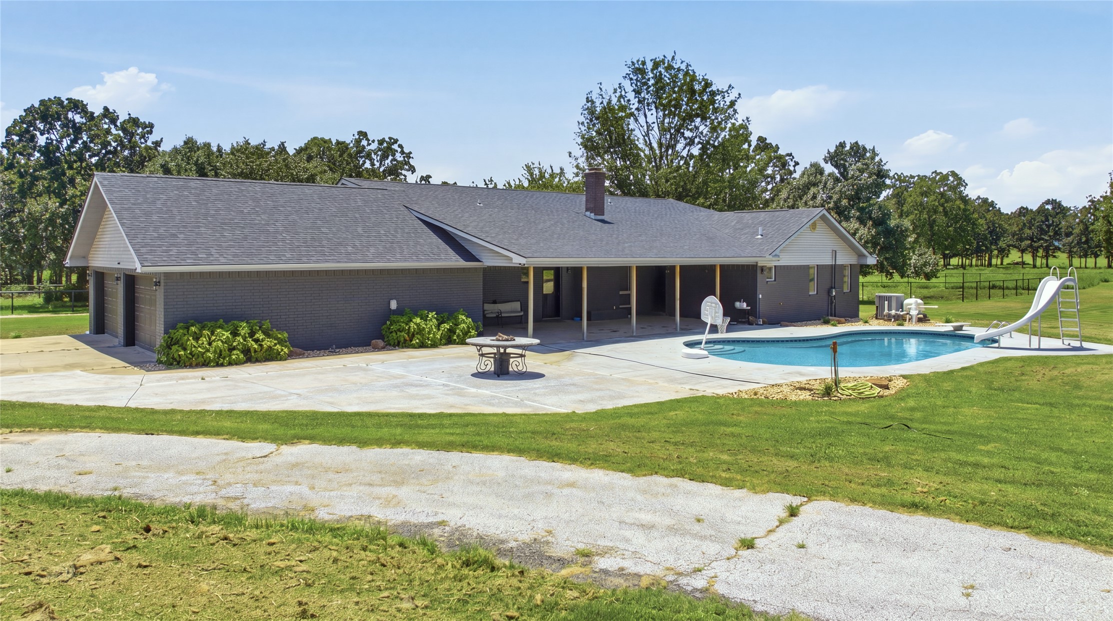 13354 E 520 Road Colcord OK 74338
