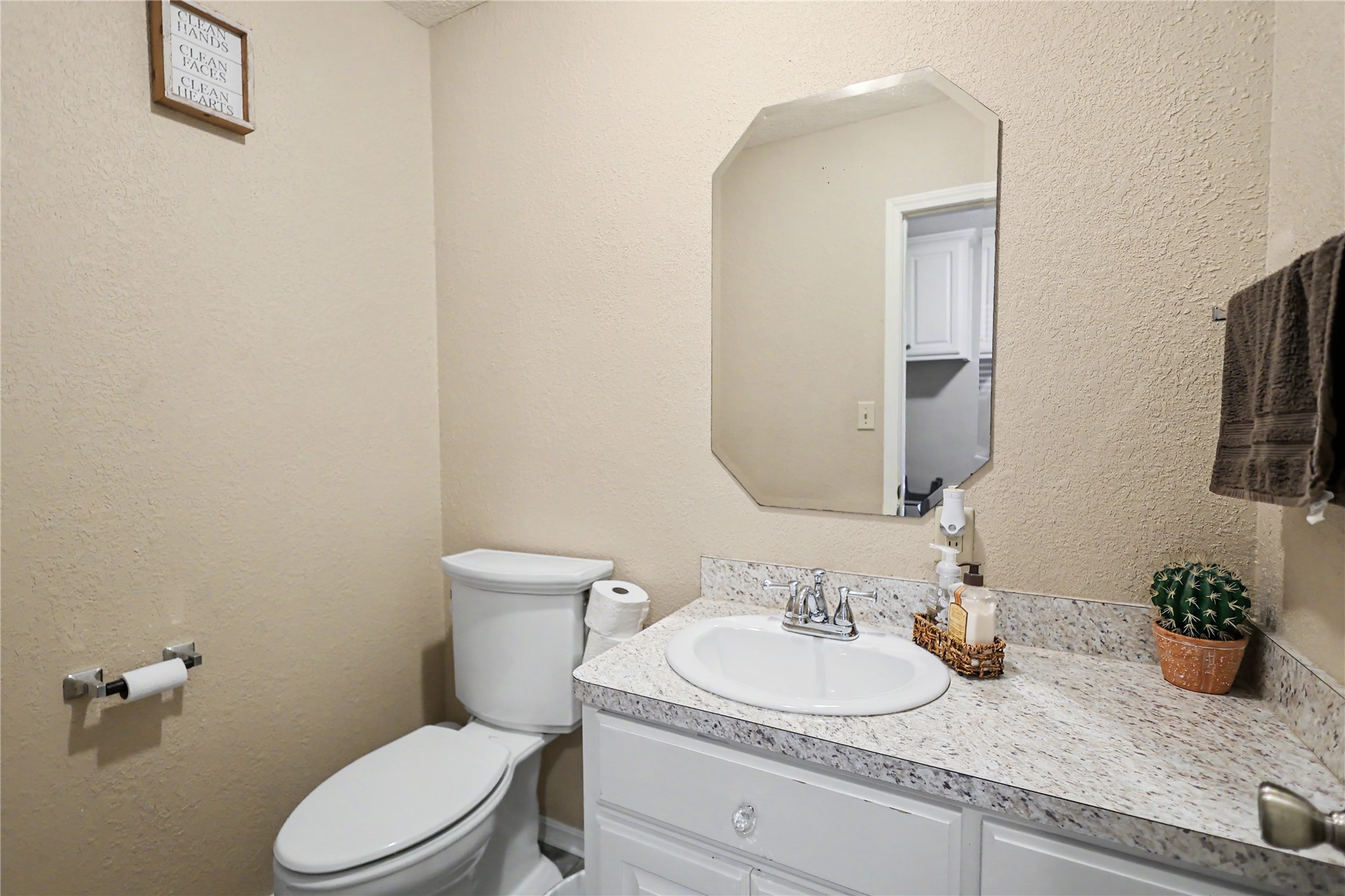 469331 E 1105 Road Muldrow OK 74948