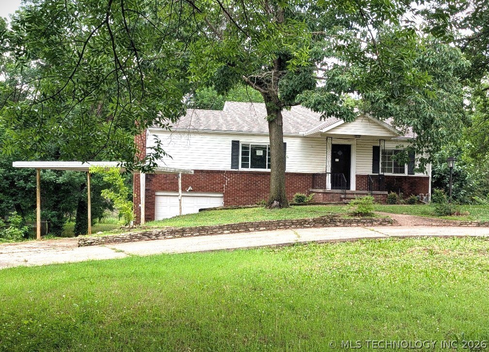 2076 Southview Avenue Bartlesville OK 74003