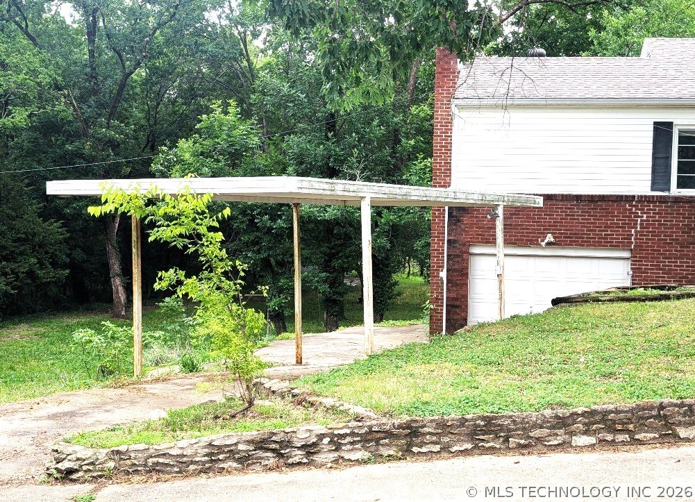 2076 Southview Avenue Bartlesville OK 74003