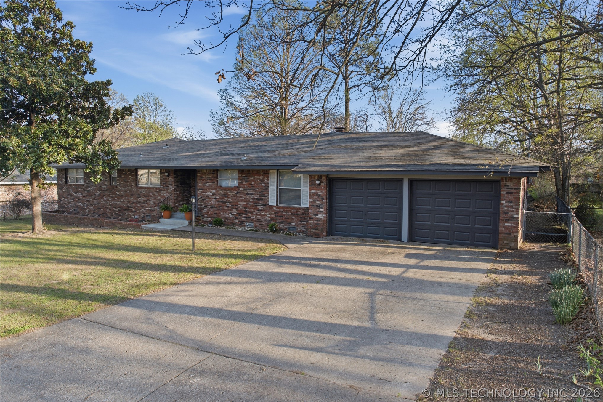 802 E Seneca Tahlequah OK 74464