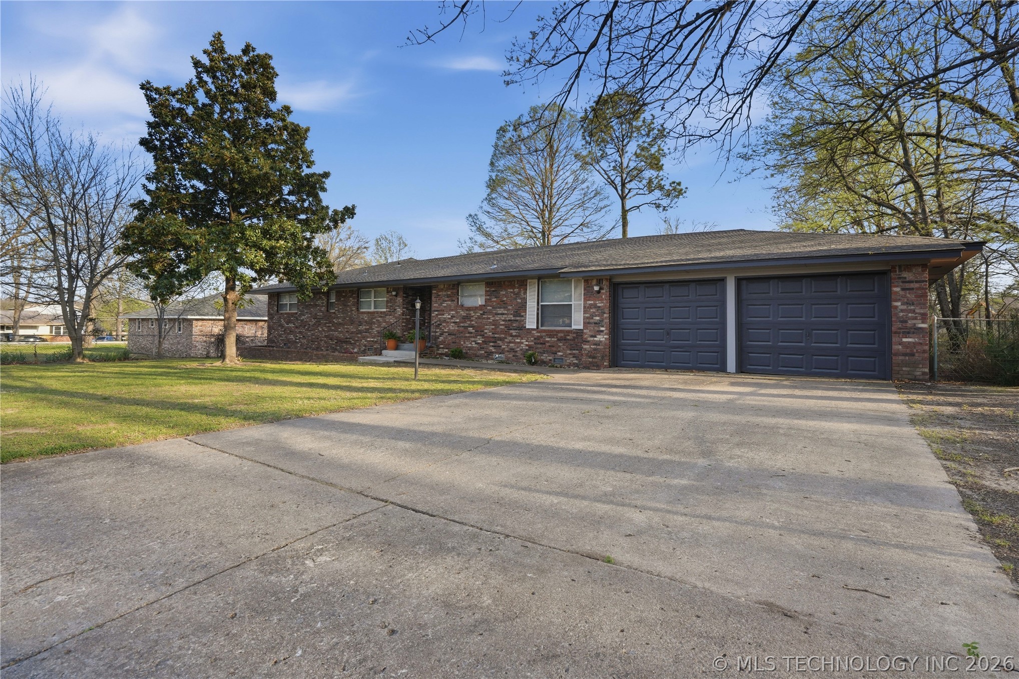 802 E Seneca Tahlequah OK 74464