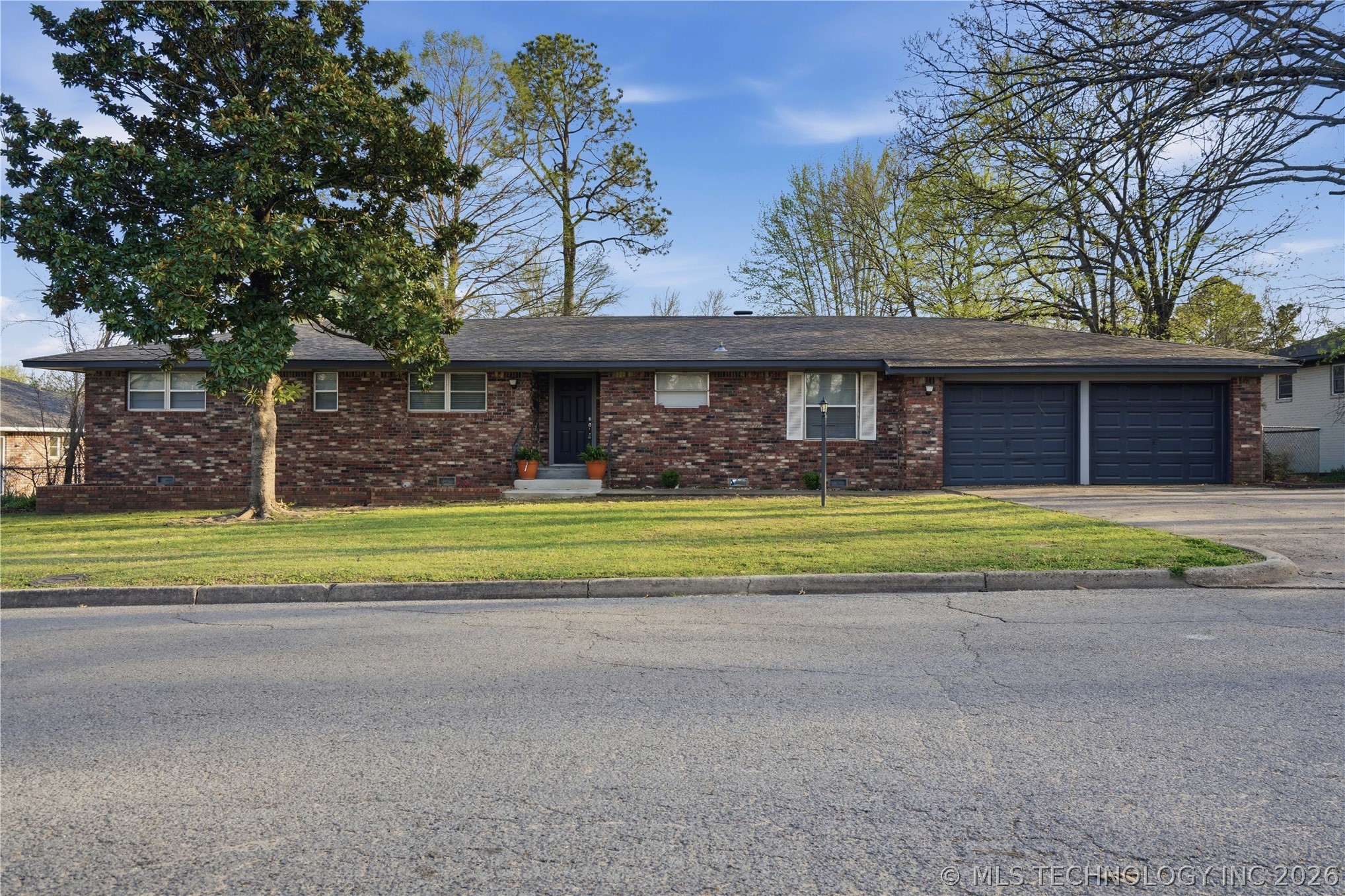 802 E Seneca Tahlequah OK 74464