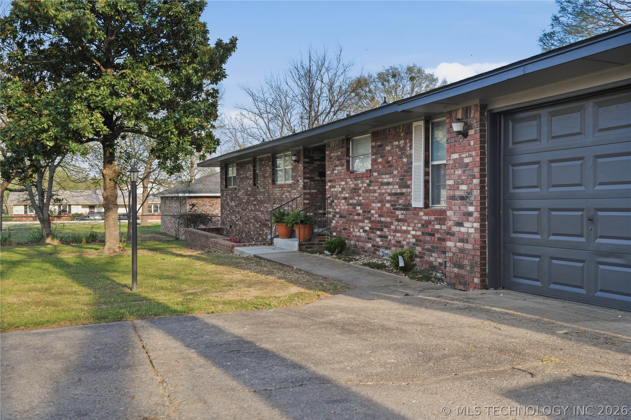802 E Seneca Tahlequah OK 74464