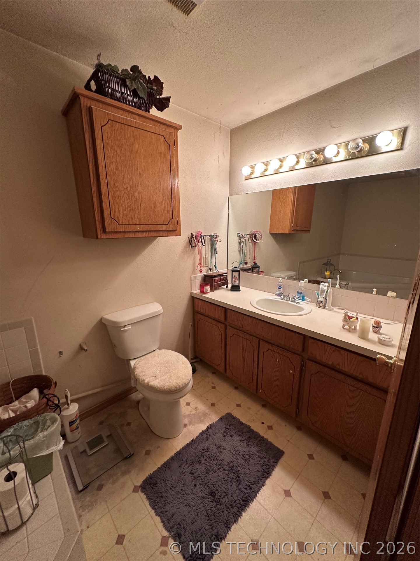 1135 Cravens Wilburton OK 74578