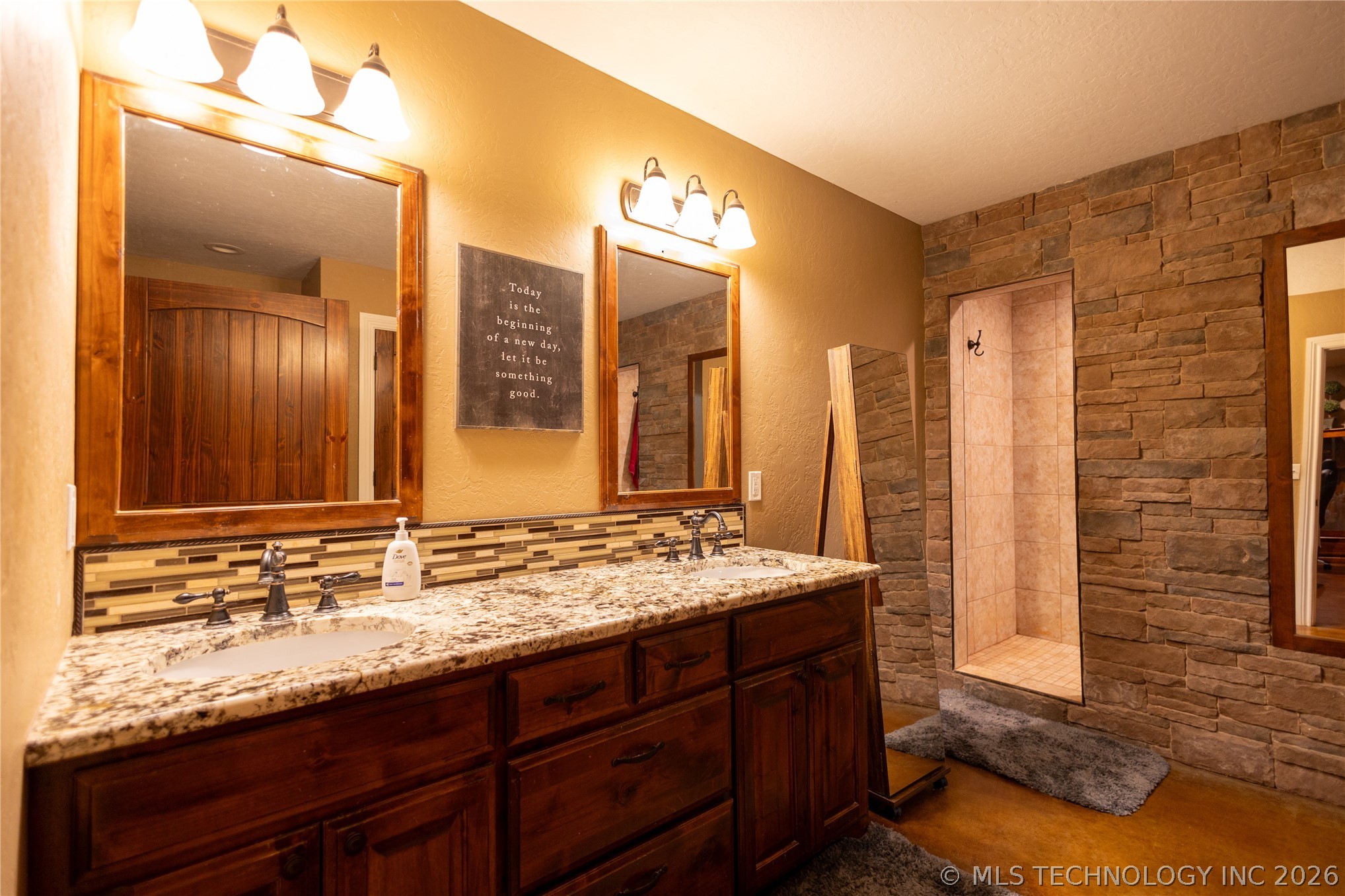 8251 SE Woodlawn Road Lawton OK 73501