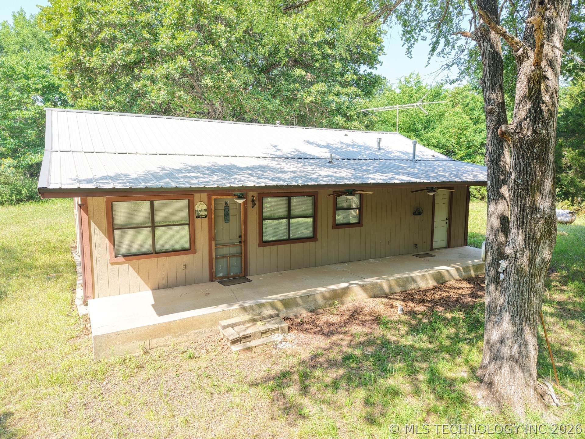 9420 E 120th Road Dustin OK 74839