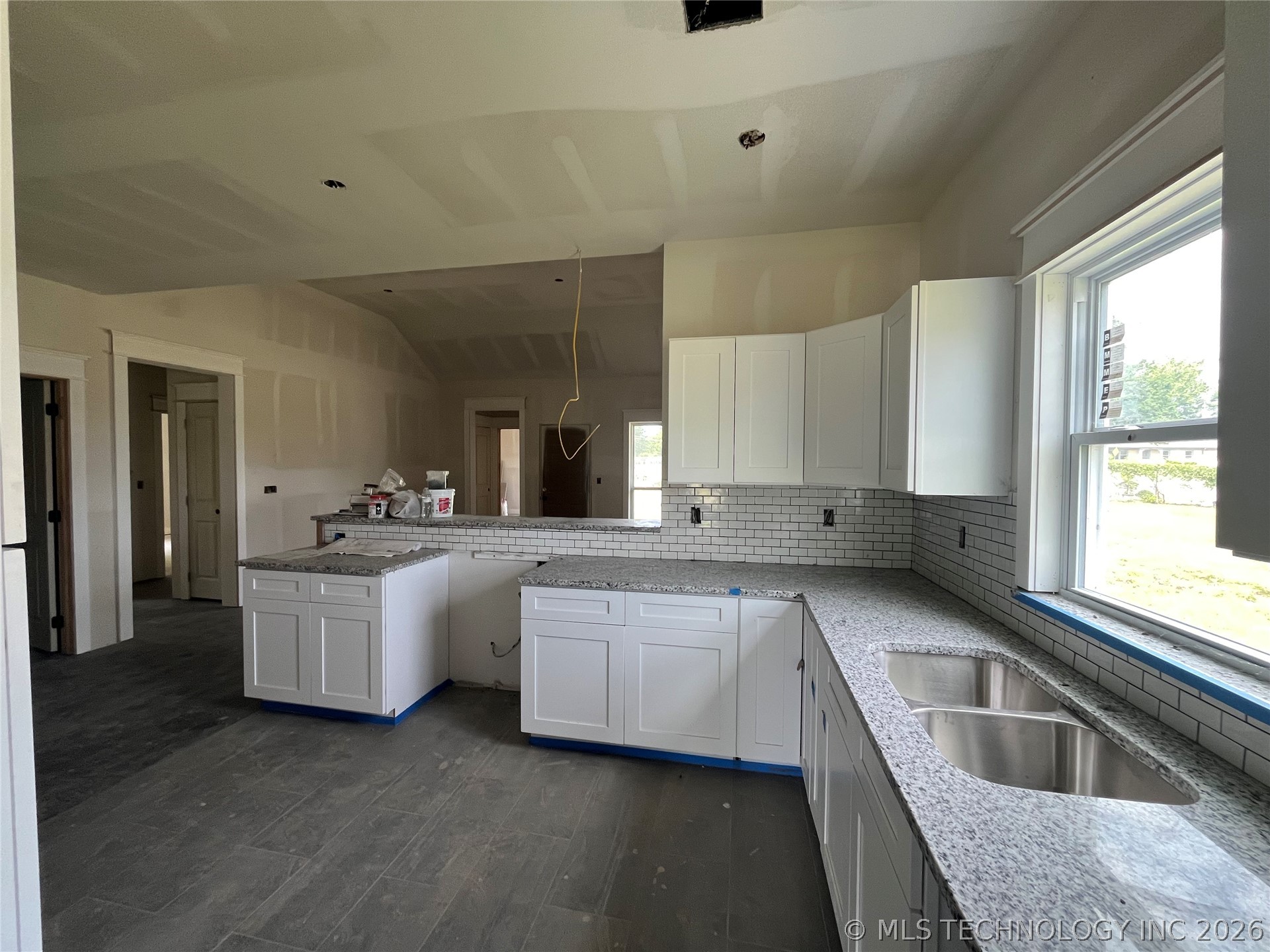 2916 N Lewis Avenue Tulsa OK 74110