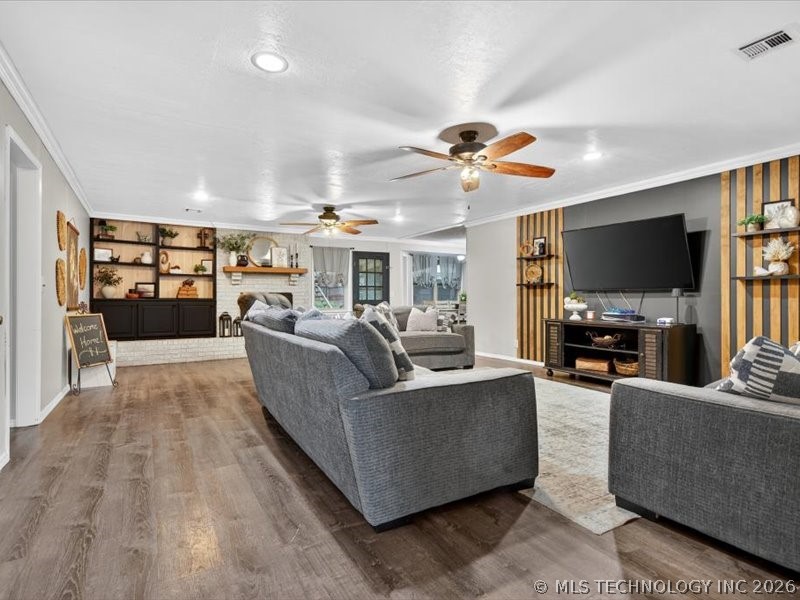 1869 Putnam Drive Bartlesville OK 74006