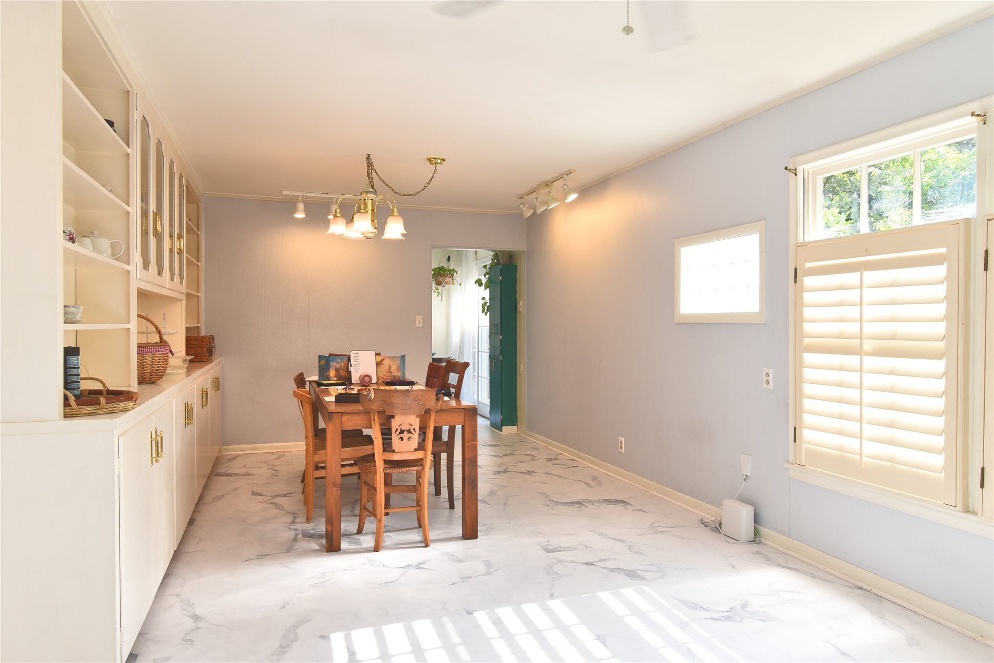 1598 E 60th Place Tulsa OK 74105