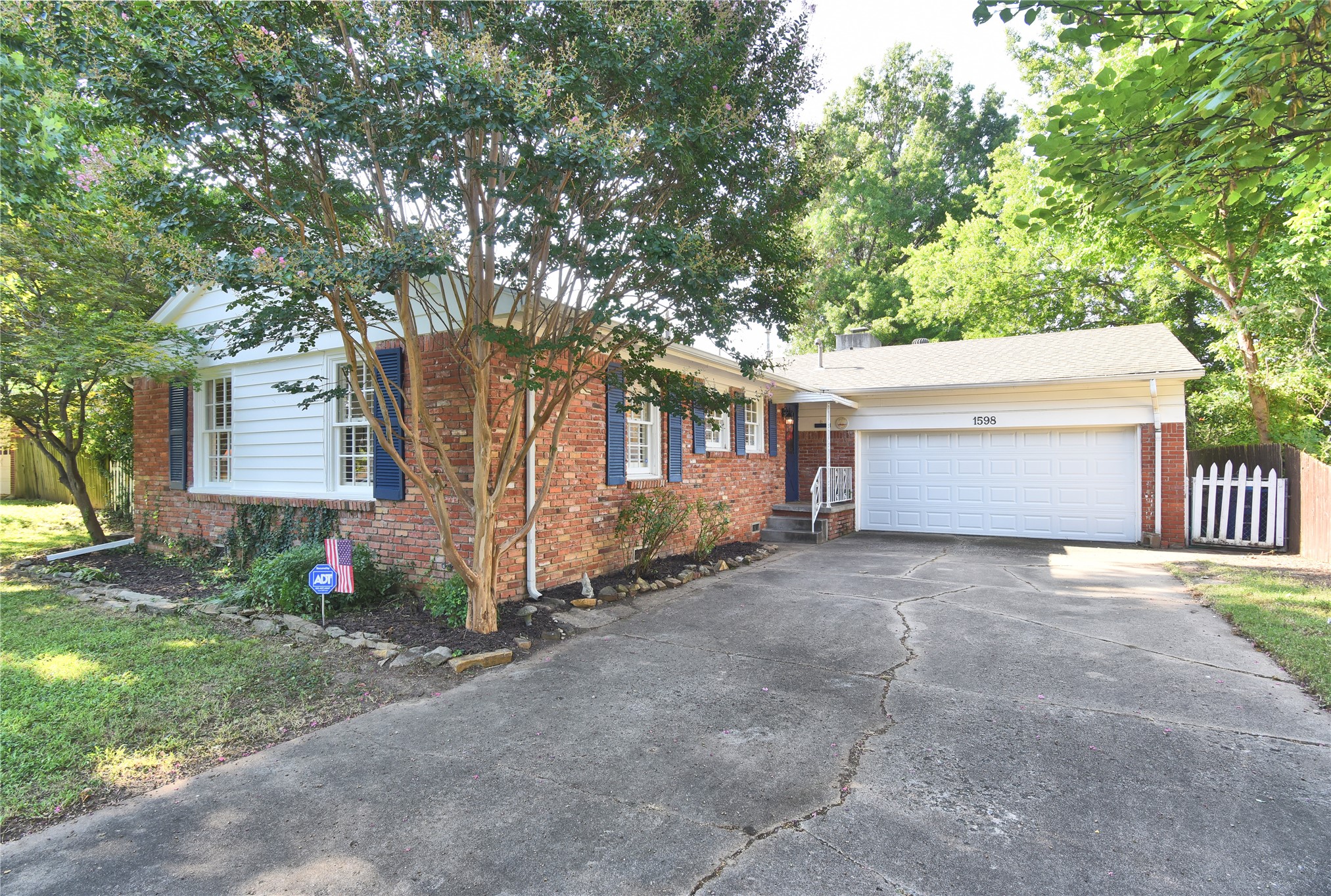 1598 E 60th Place Tulsa OK 74105
