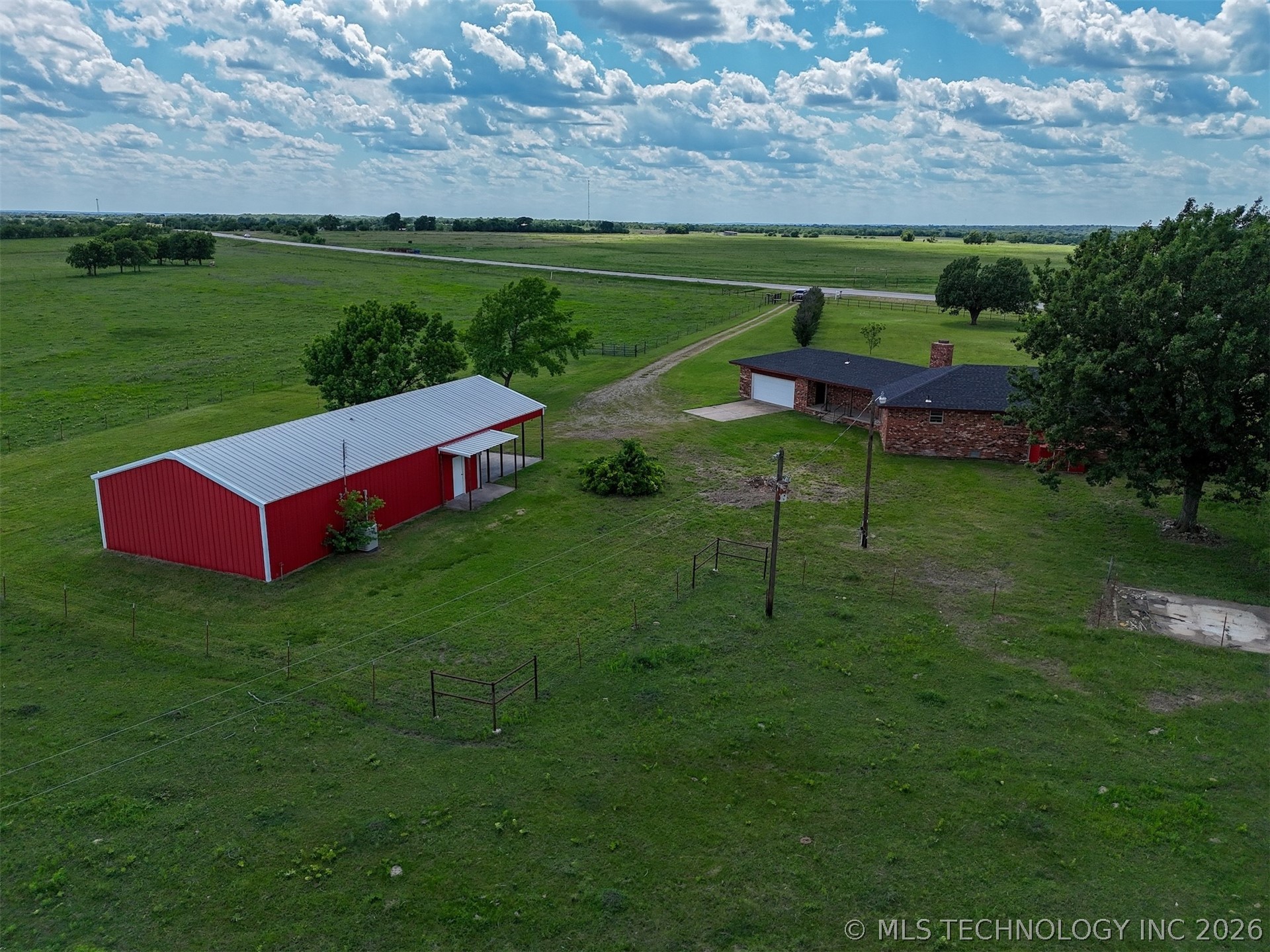 11252 S Highway 377 Kingston OK 73439
