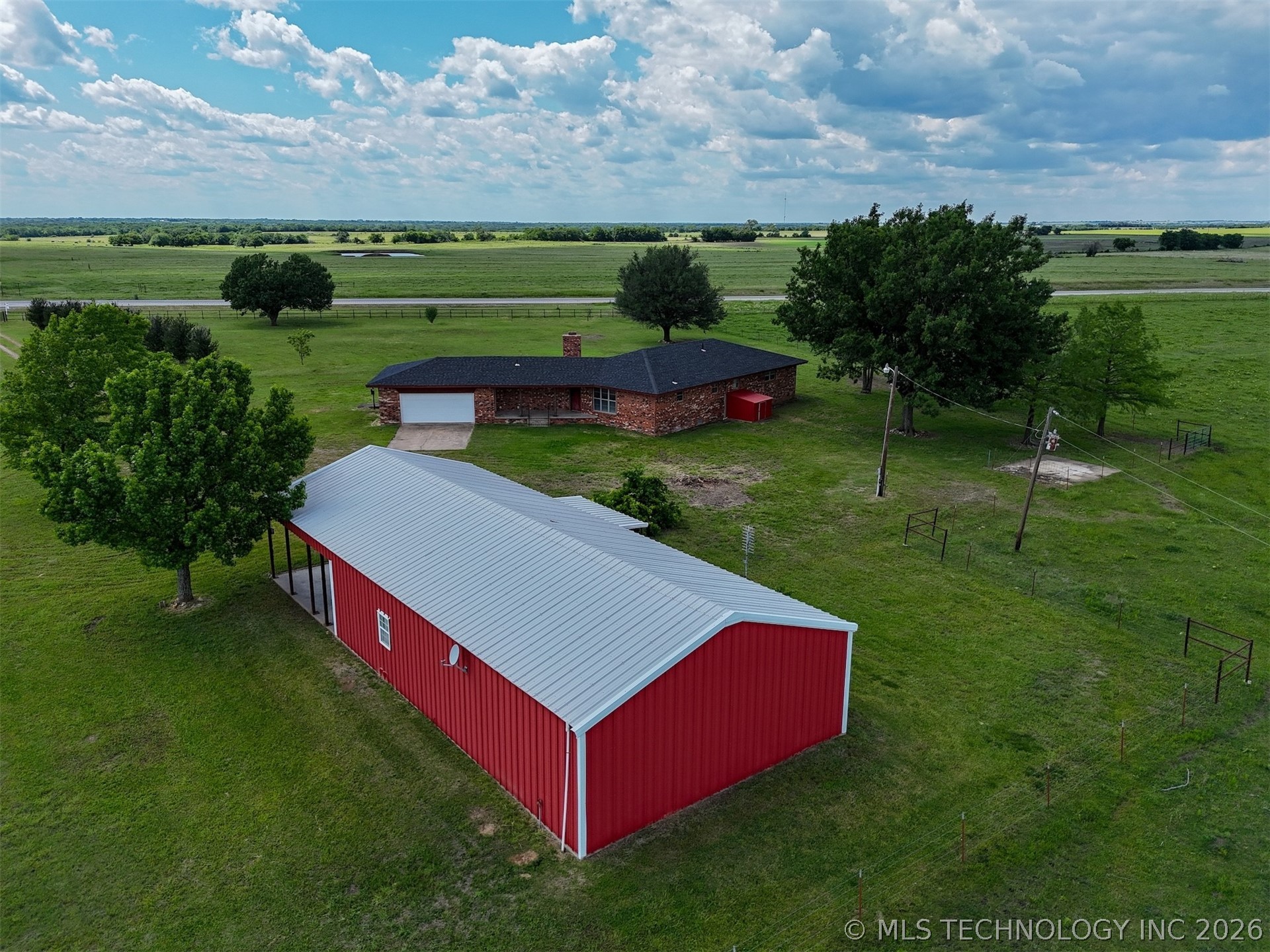 11252 S Highway 377 Kingston OK 73439