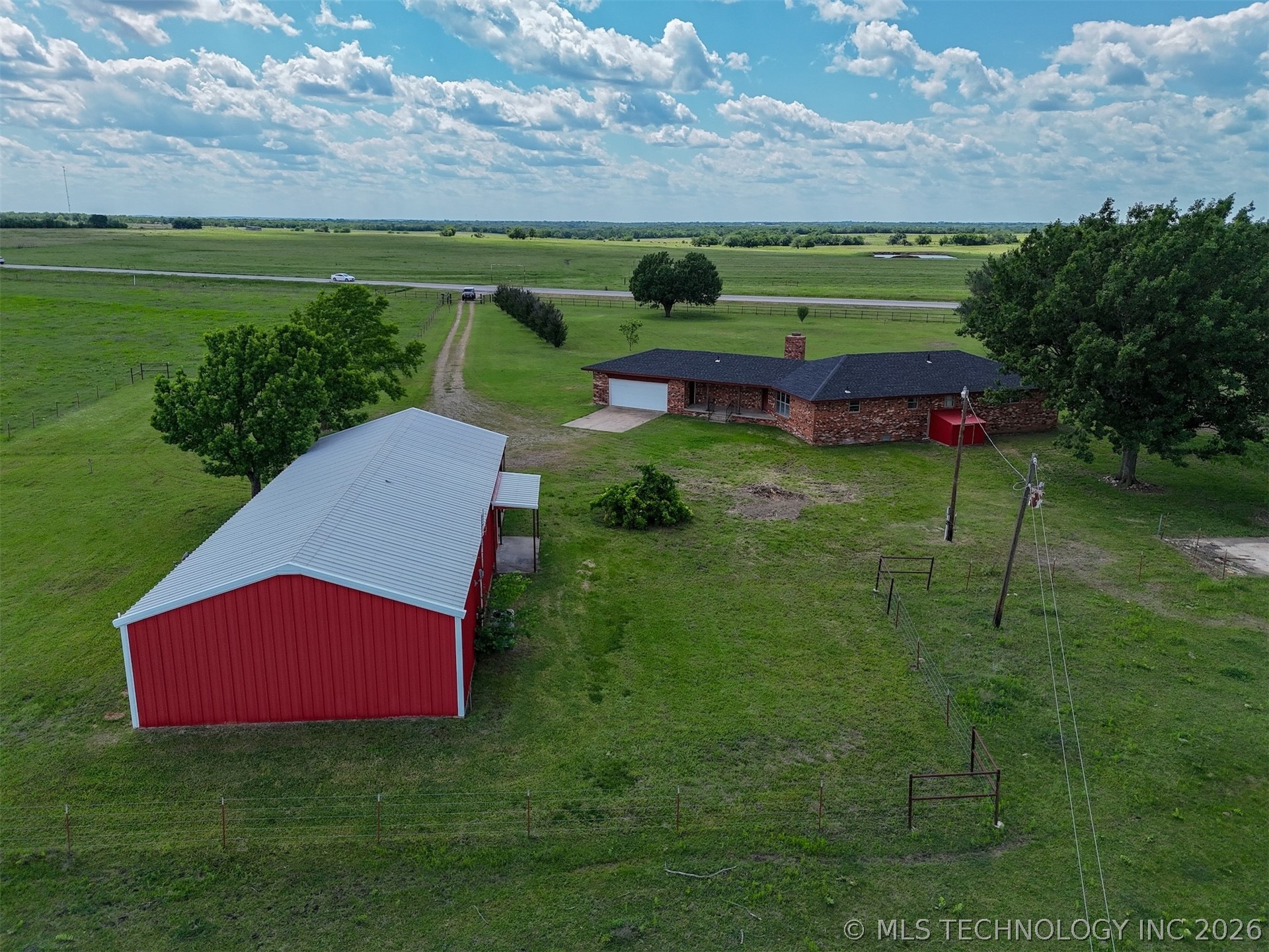 11252 S Highway 377 Kingston OK 73439
