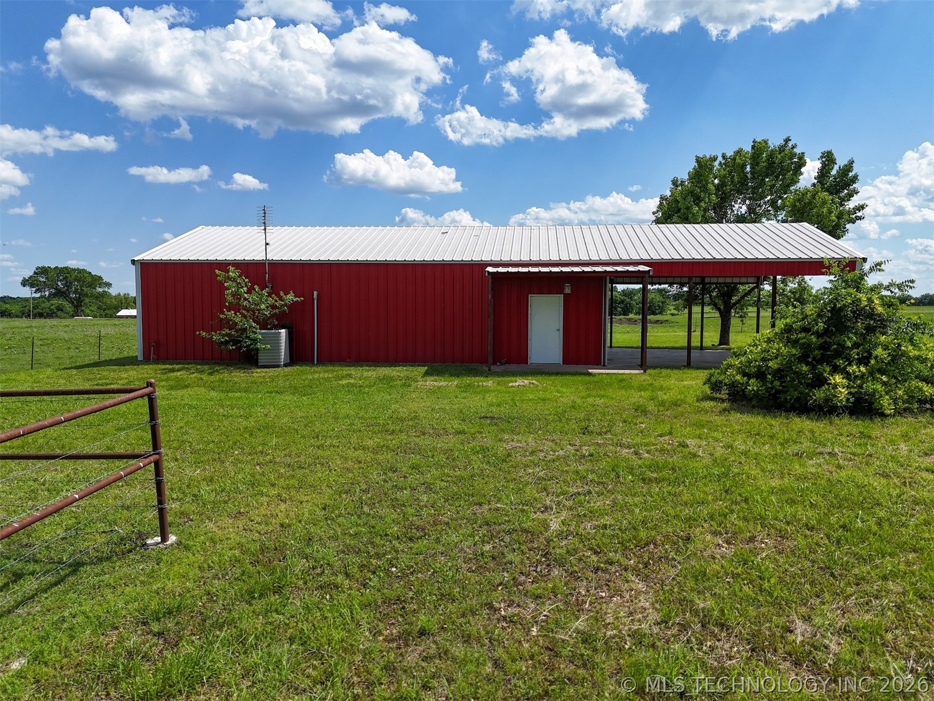 11252 S Highway 377 Kingston OK 73439