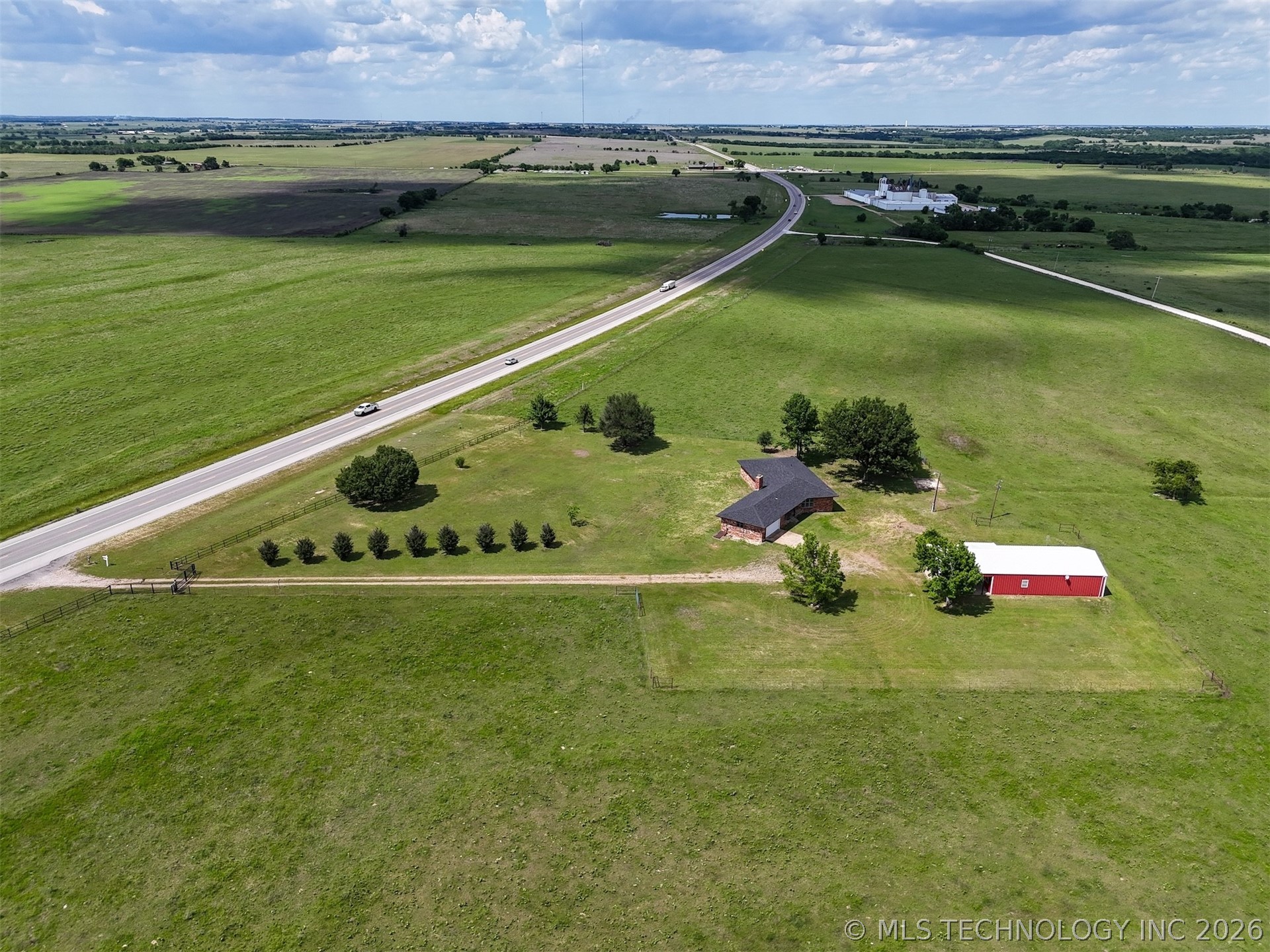 11252 S Highway 377 Kingston OK 73439