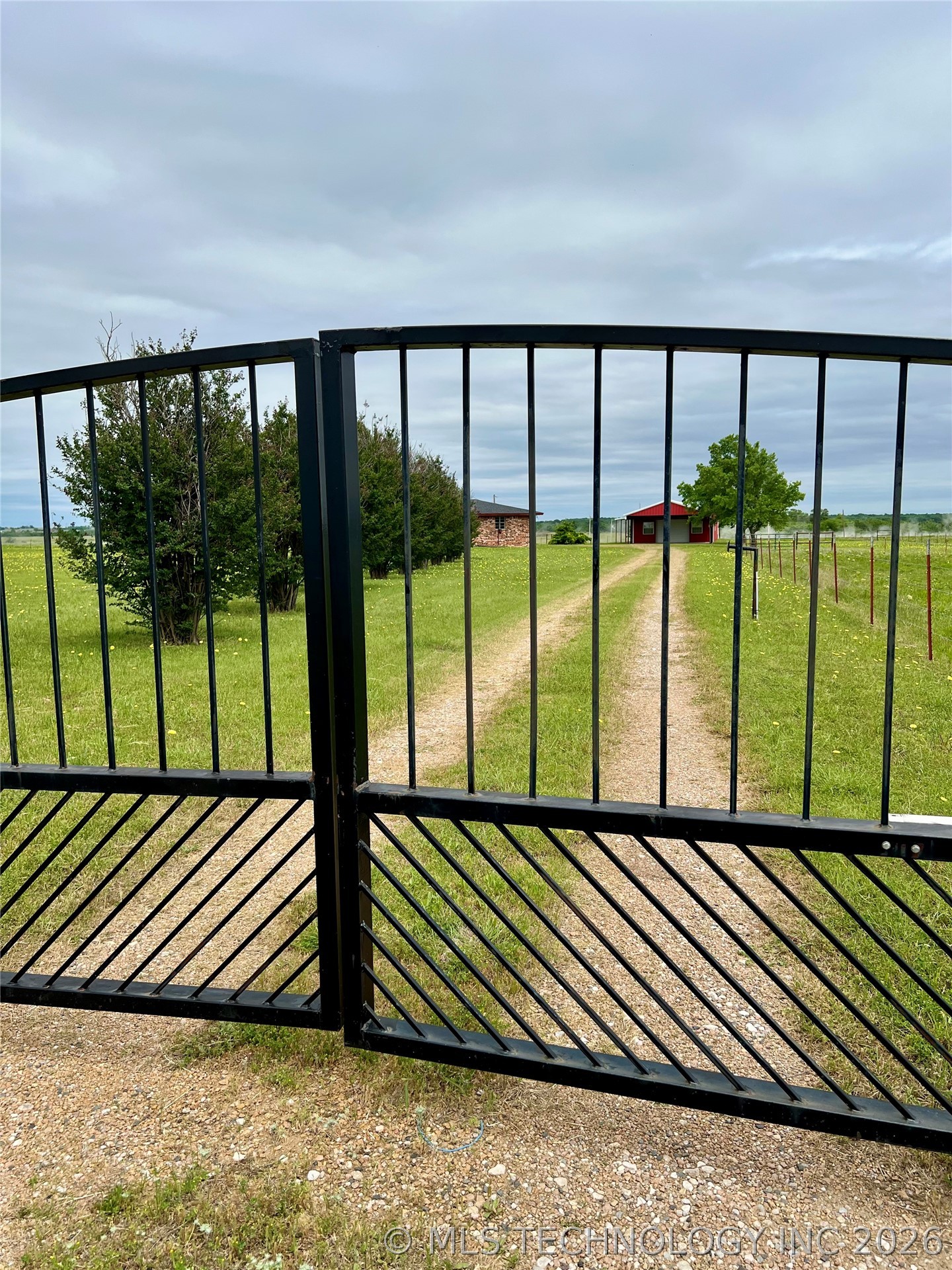 11252 S Highway 377 Kingston OK 73439
