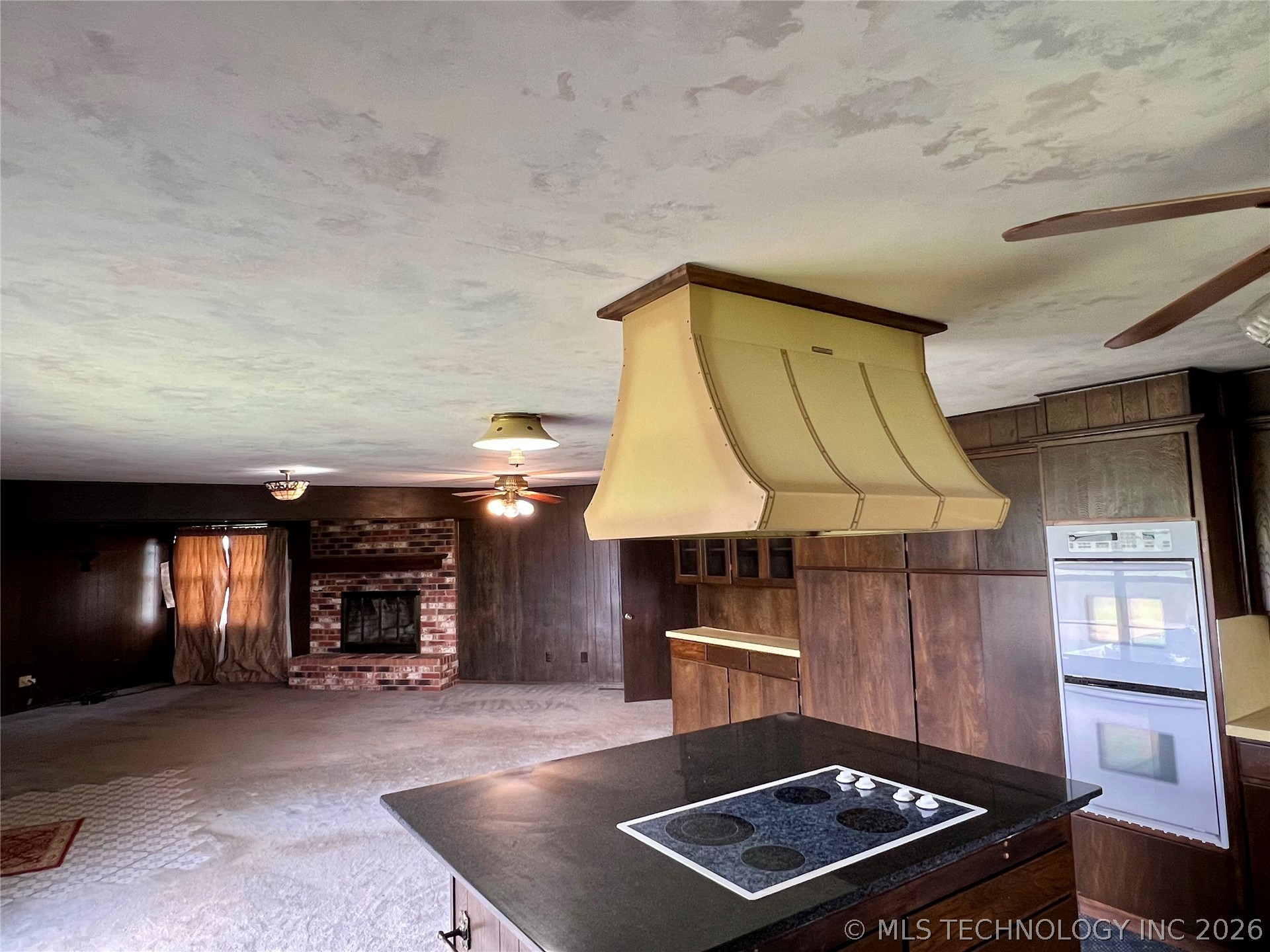 11252 S Highway 377 Kingston OK 73439