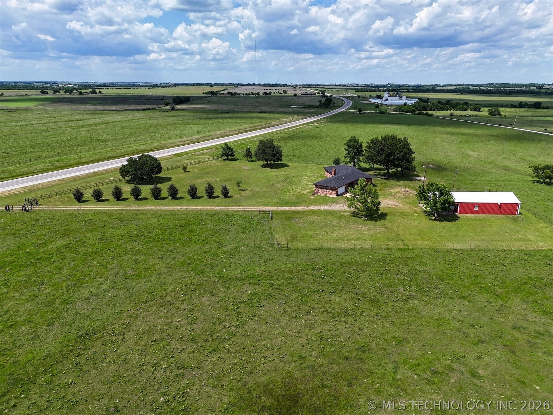 11252 S Highway 377 Kingston OK 73439