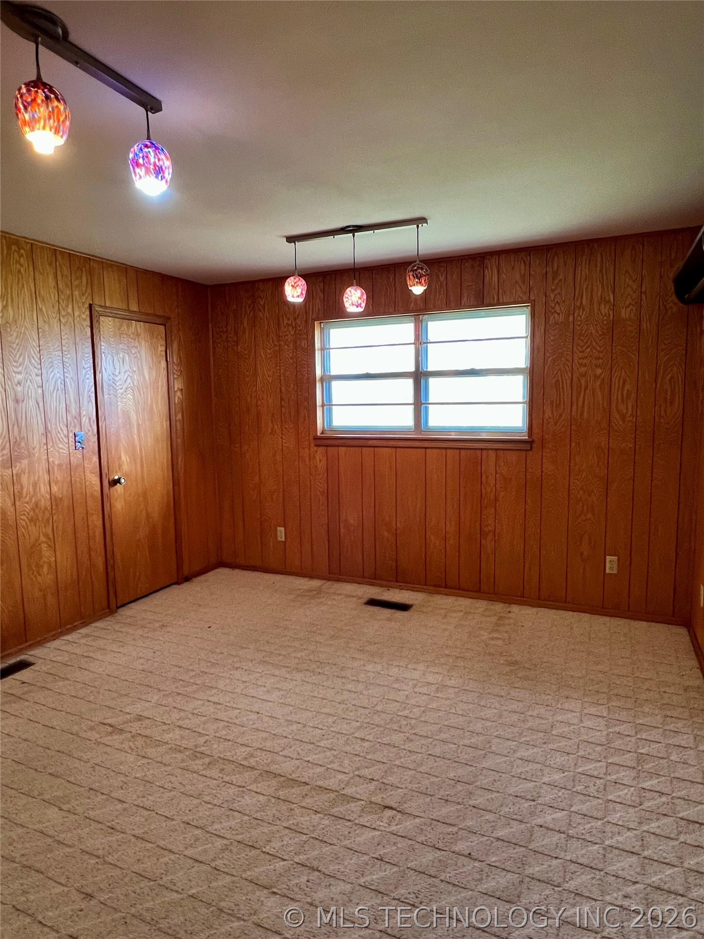 11252 S Highway 377 Kingston OK 73439