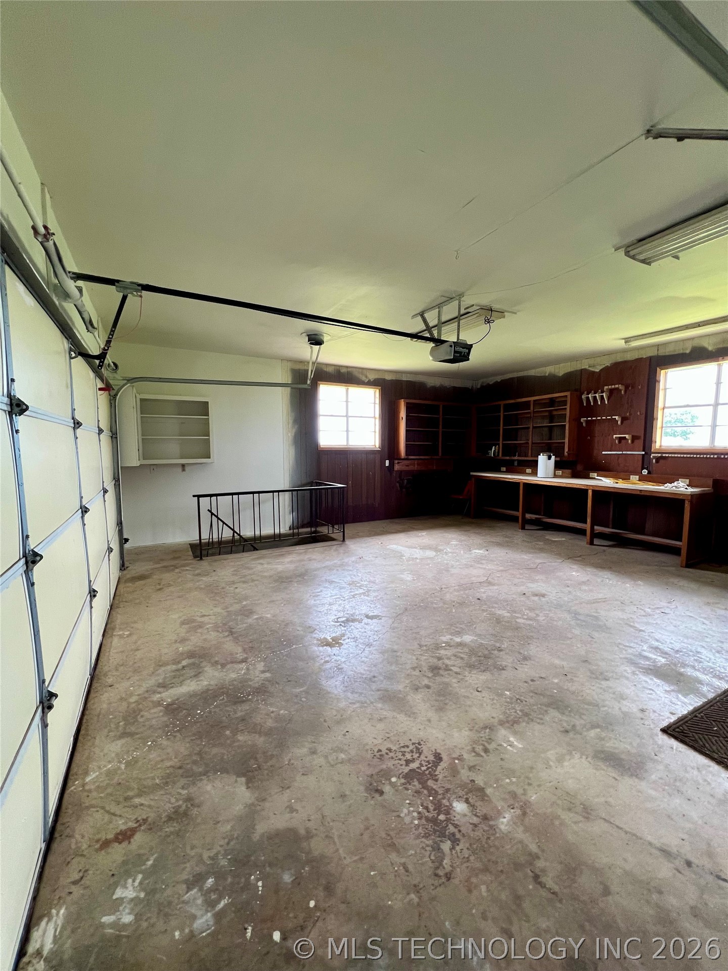 11252 S Highway 377 Kingston OK 73439