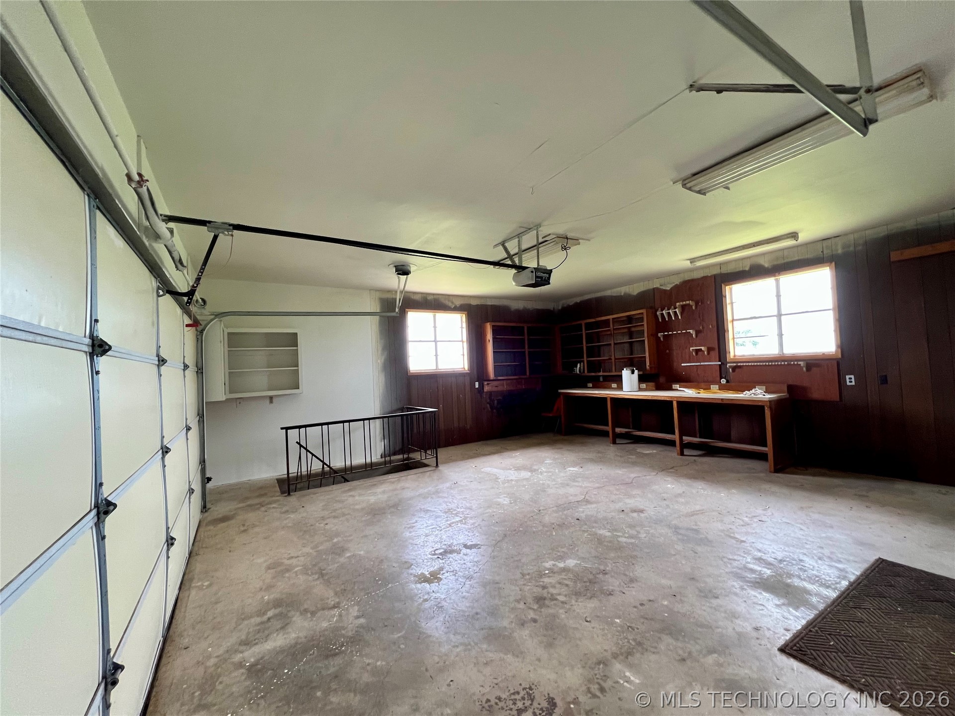 11252 S Highway 377 Kingston OK 73439