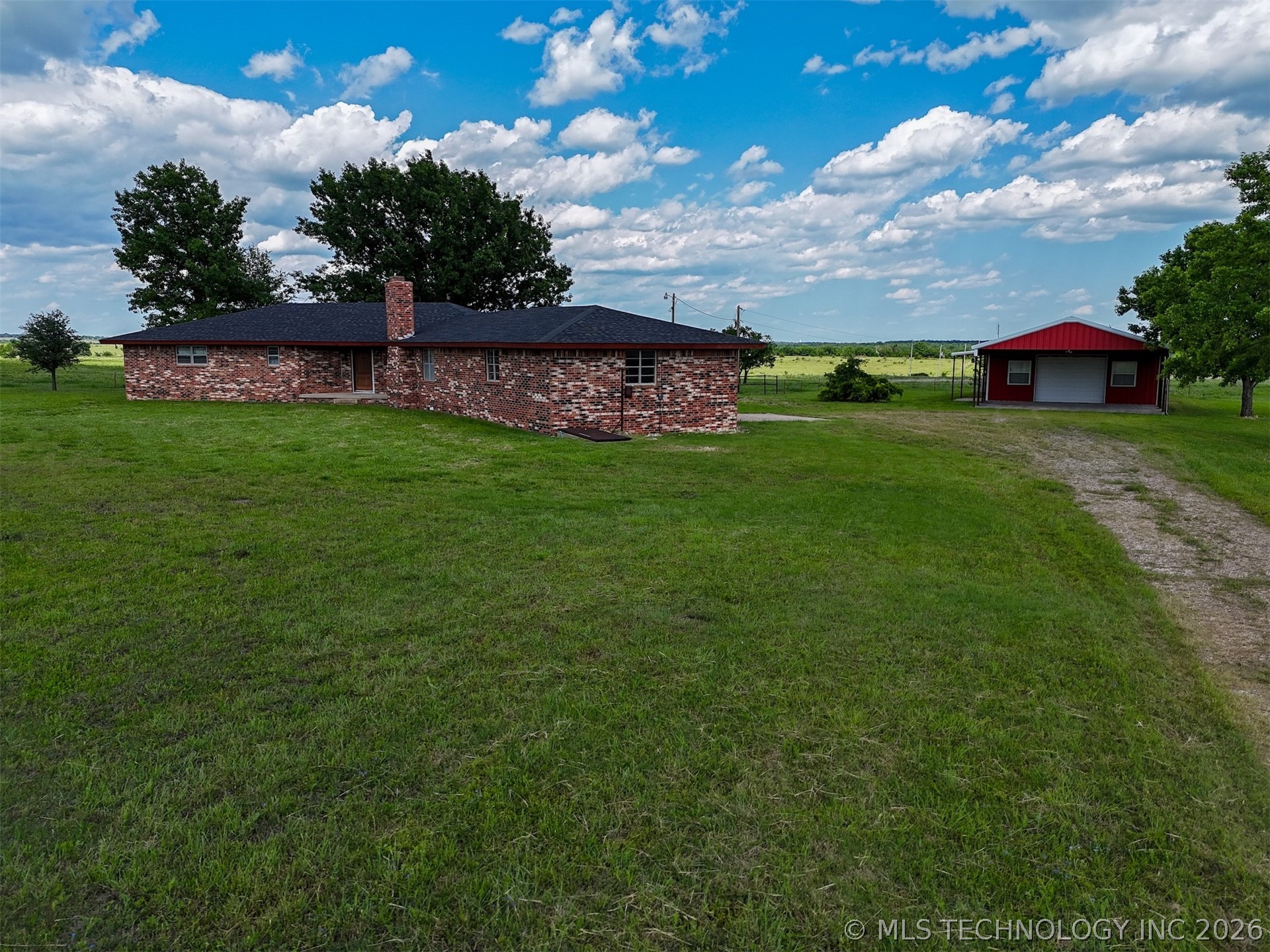 11252 S Highway 377 Kingston OK 73439