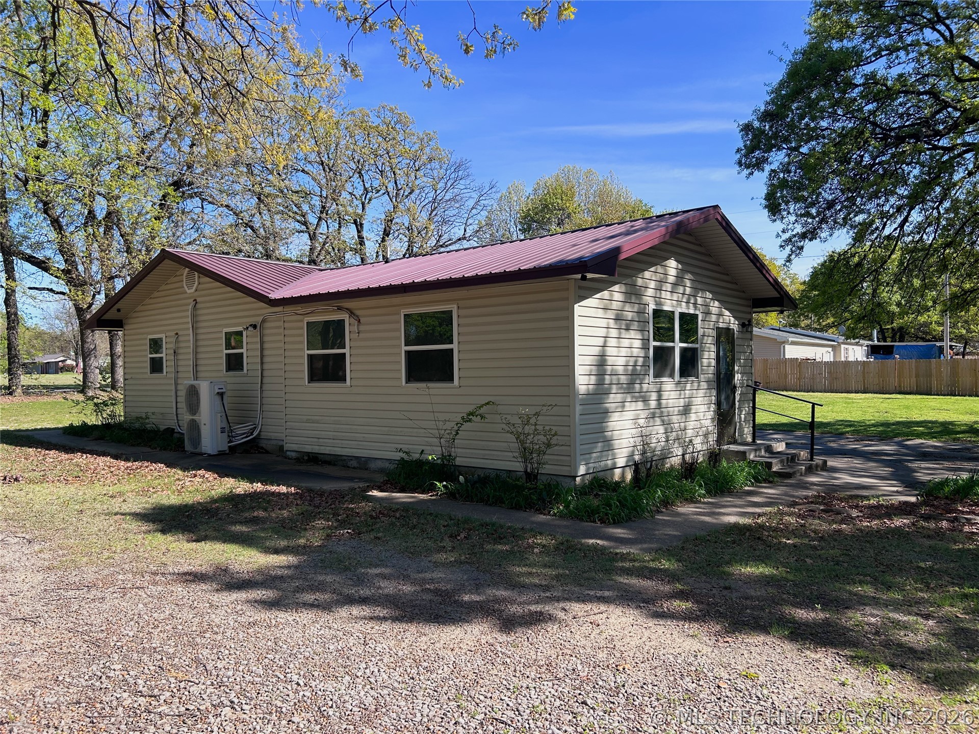 420502 E 1170 Road Eufaula OK 74432