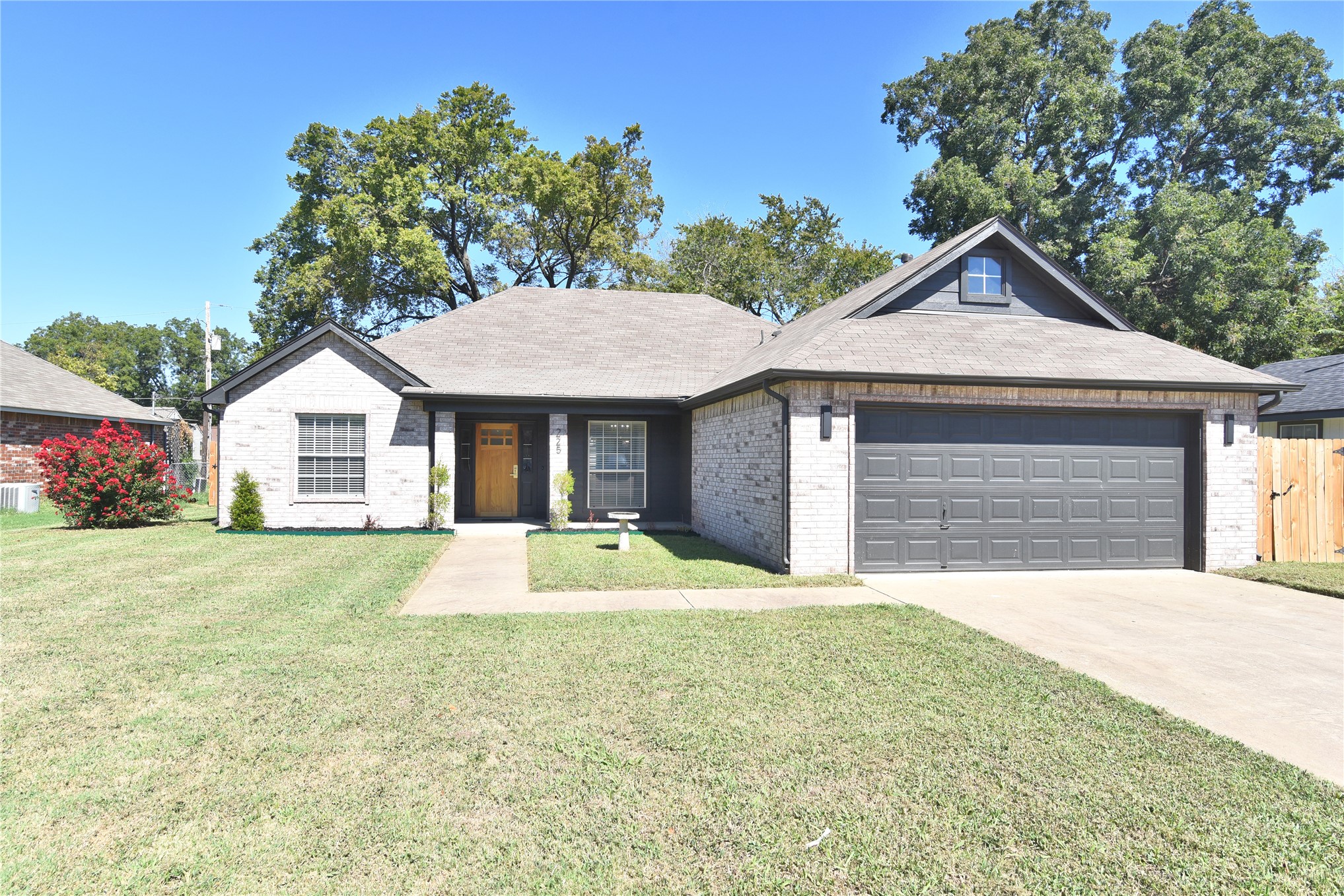225 E Seminole Place Tulsa OK 74110