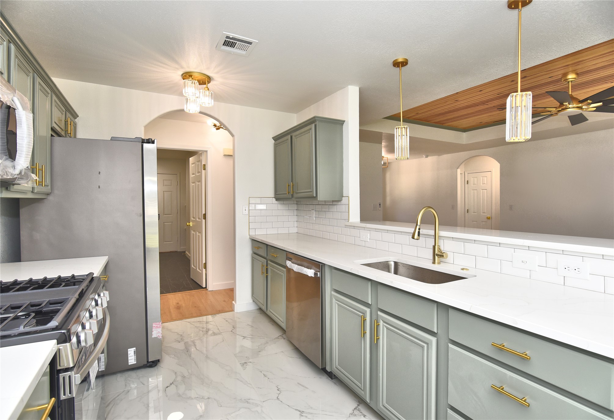 225 E Seminole Place Tulsa OK 74110