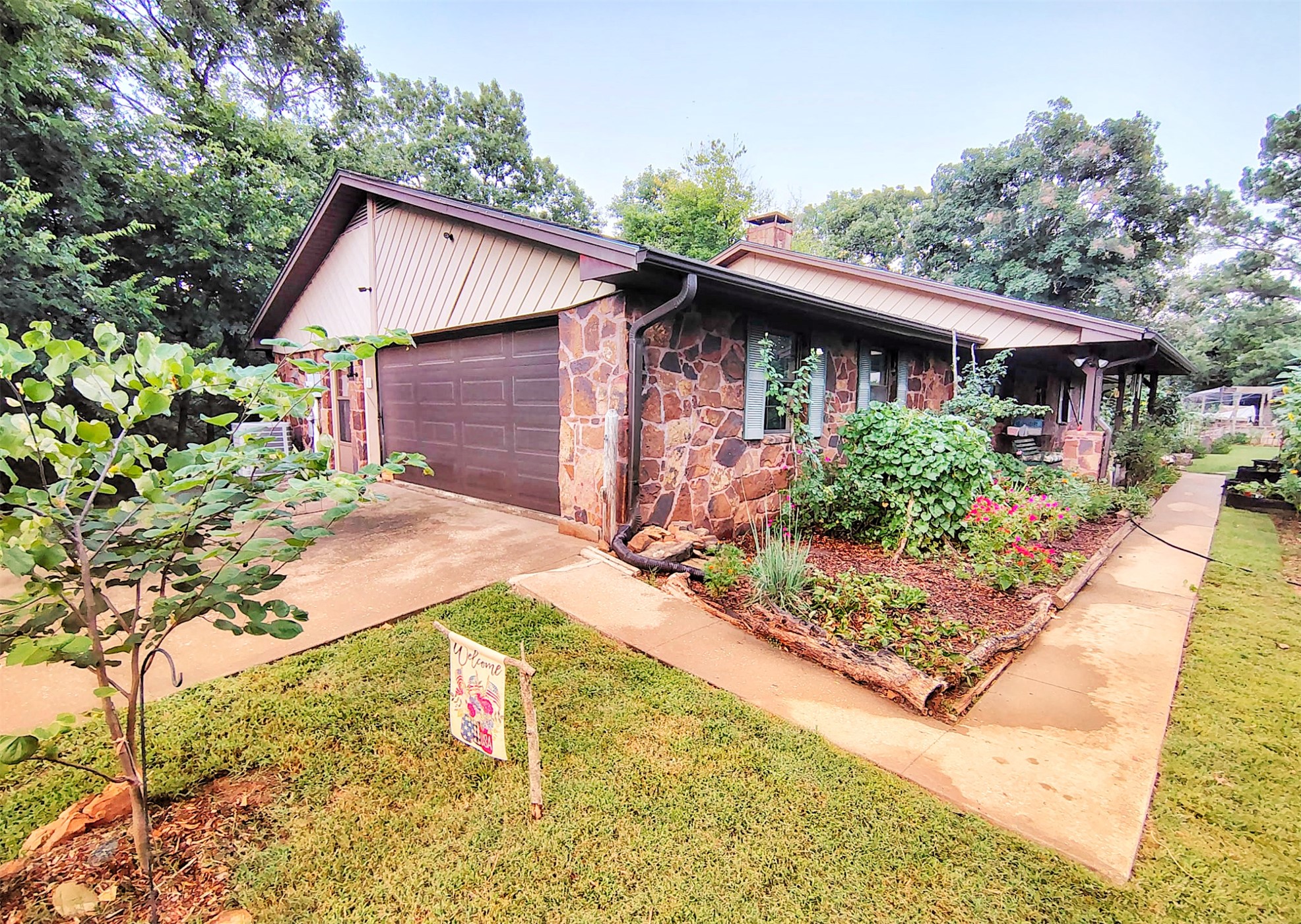 3512 N 3693p Holdenville OK 74848