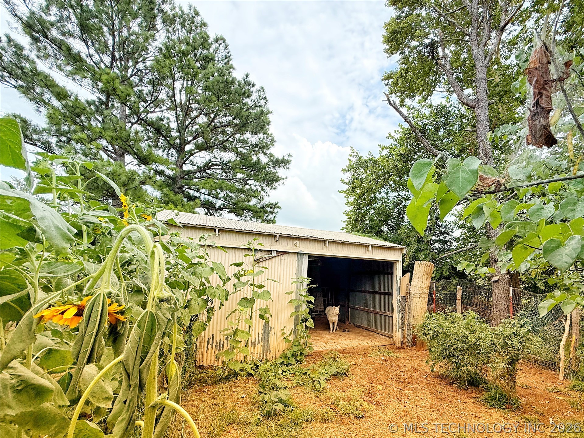 3512 N 3693p Holdenville OK 74848