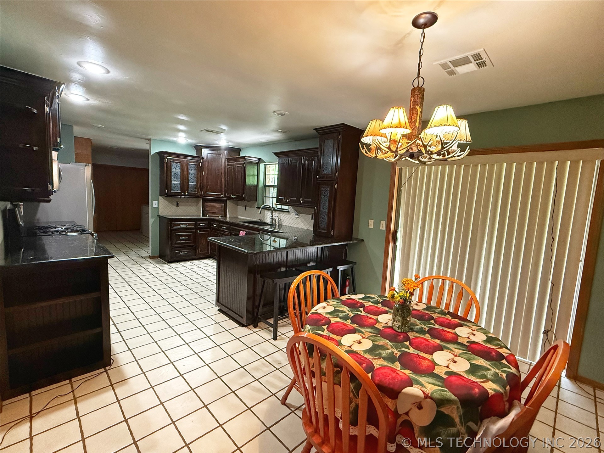 3512 N 3693p Holdenville OK 74848
