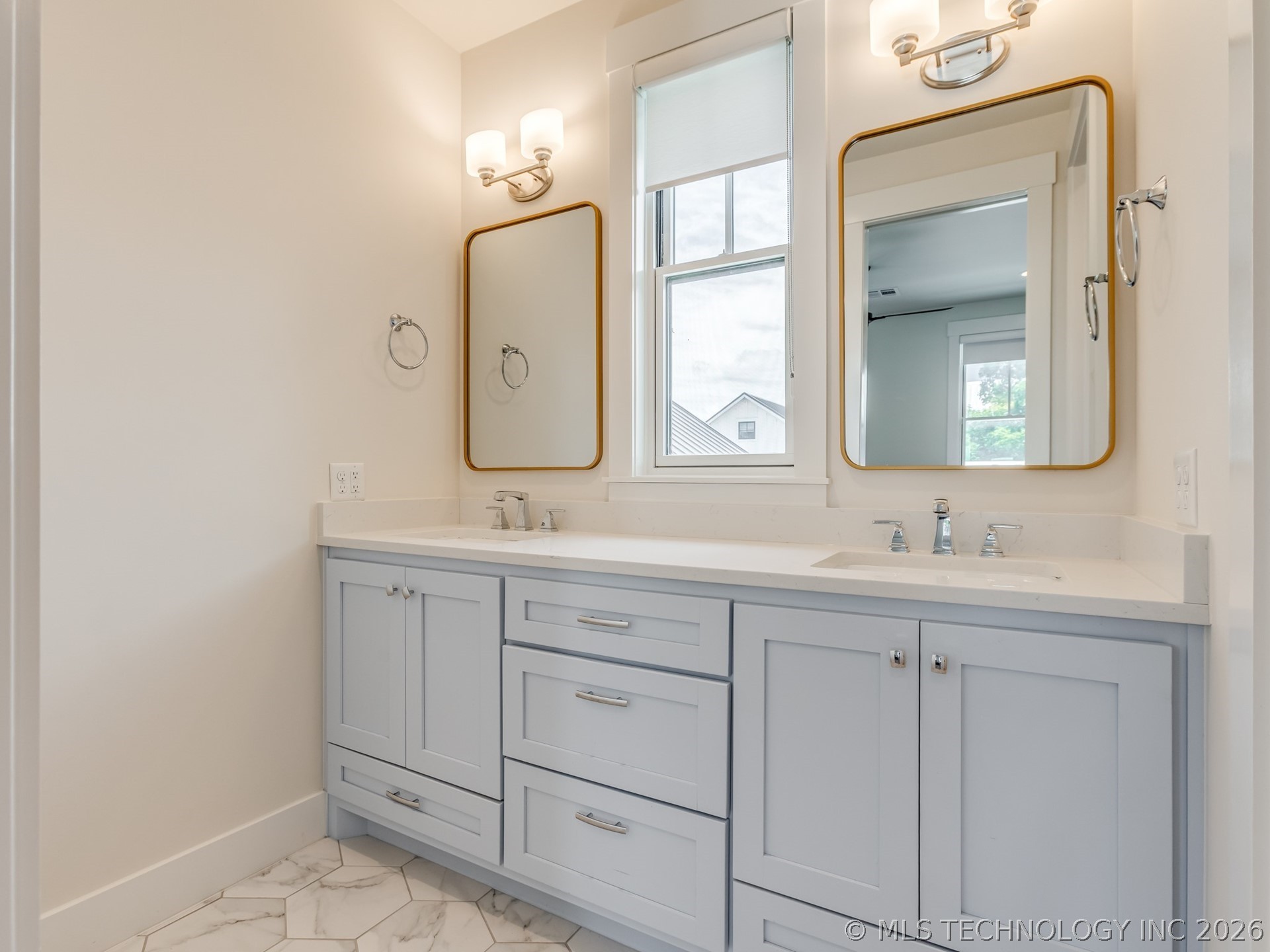 71 Lower Greenway Carlton Landing OK 74432