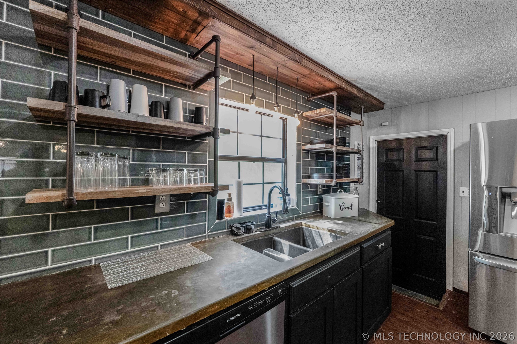 719 N Cherry Spiro OK 74959
