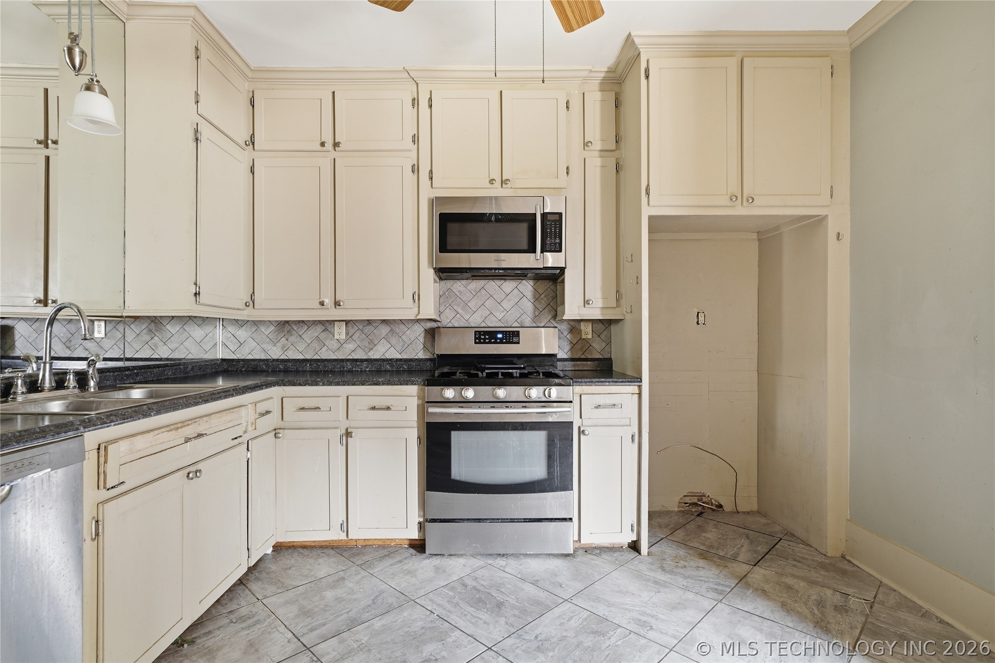 1916 E 14th Street Tulsa OK 74104