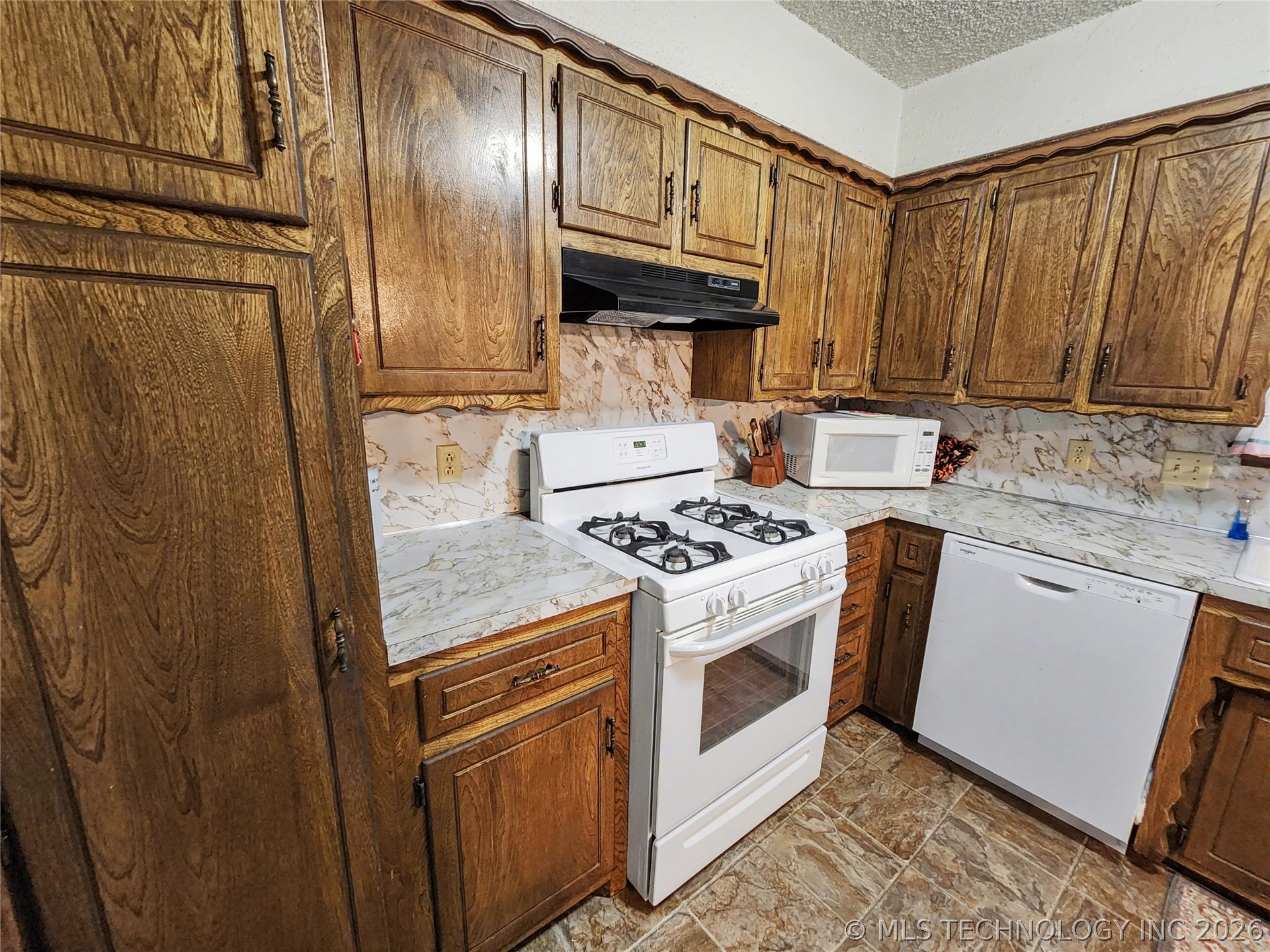 32128 S Hickory Drive Cookson OK 74427