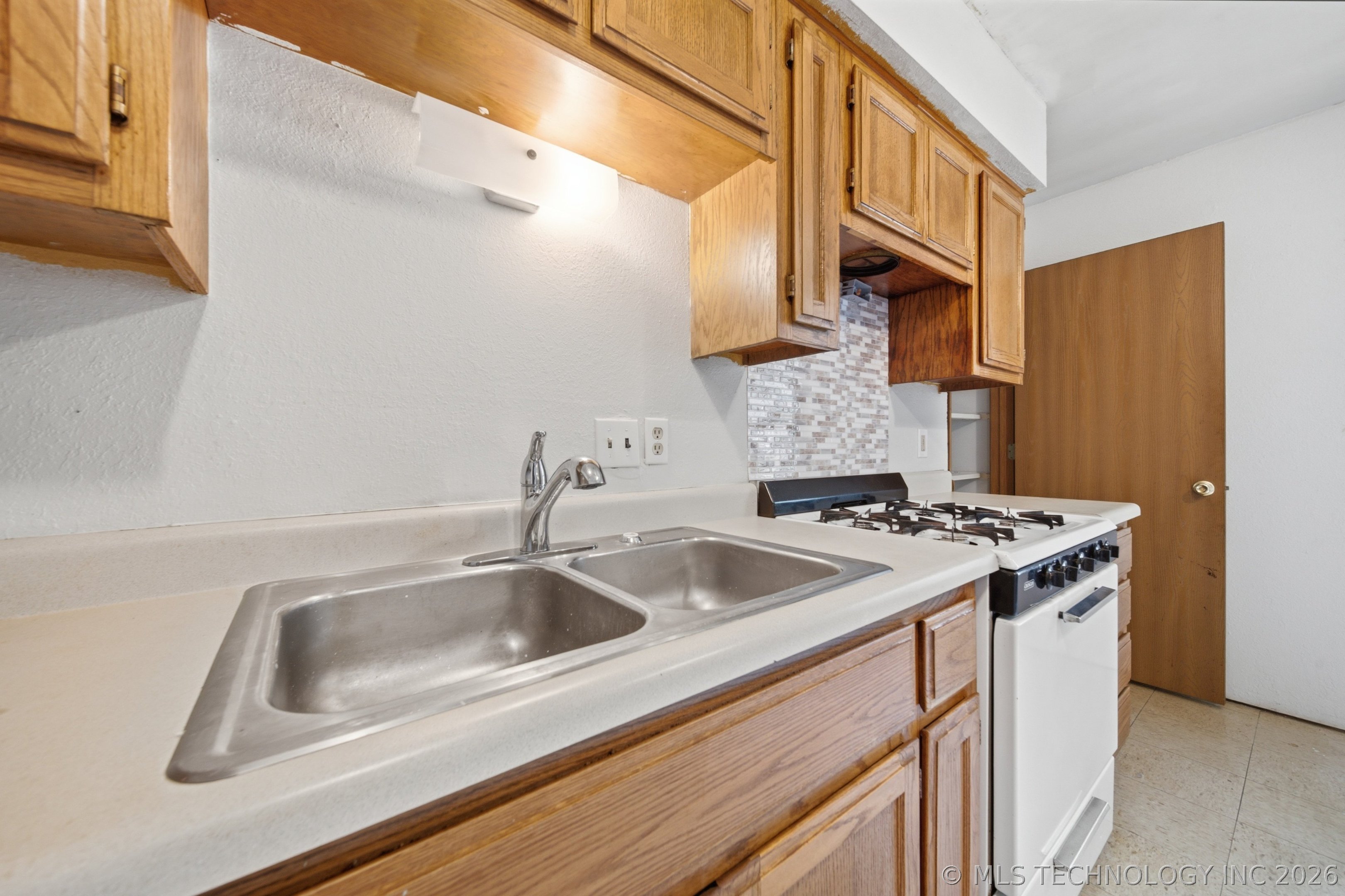 220 S 15 Street Collinsville OK 74021