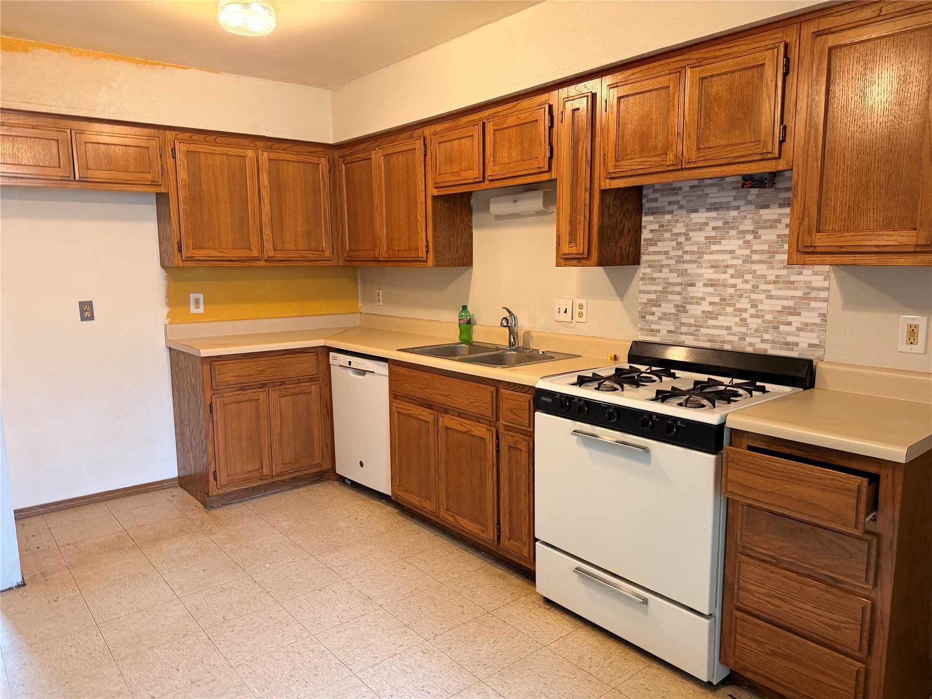 220 S 15 Street Collinsville OK 74021