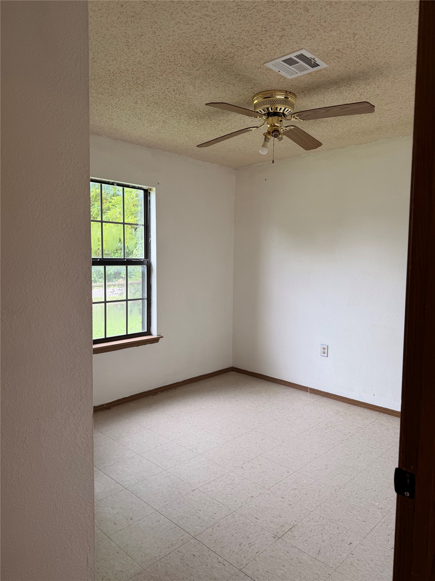 220 S 15 Street Collinsville OK 74021