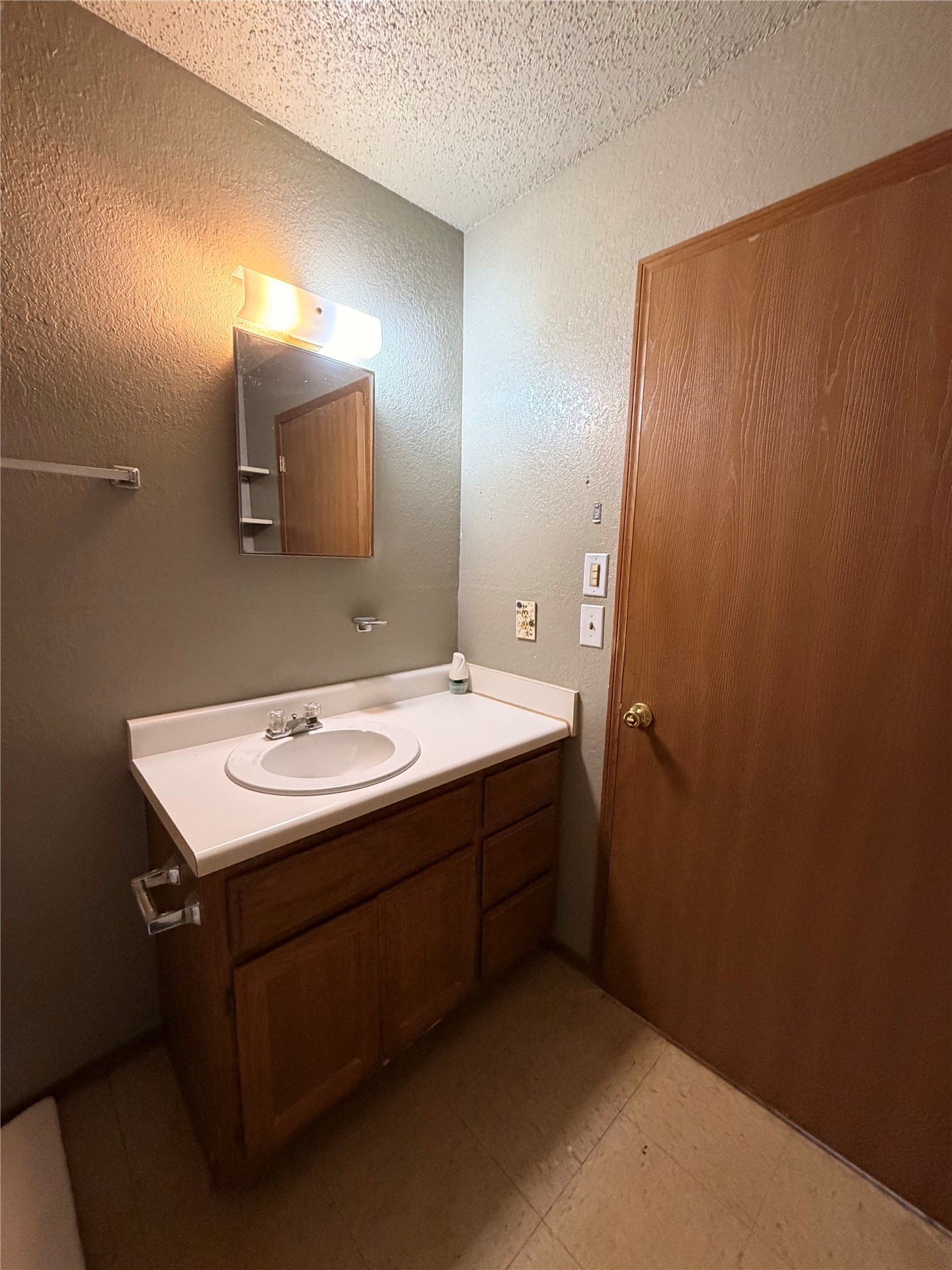 220 S 15 Street Collinsville OK 74021