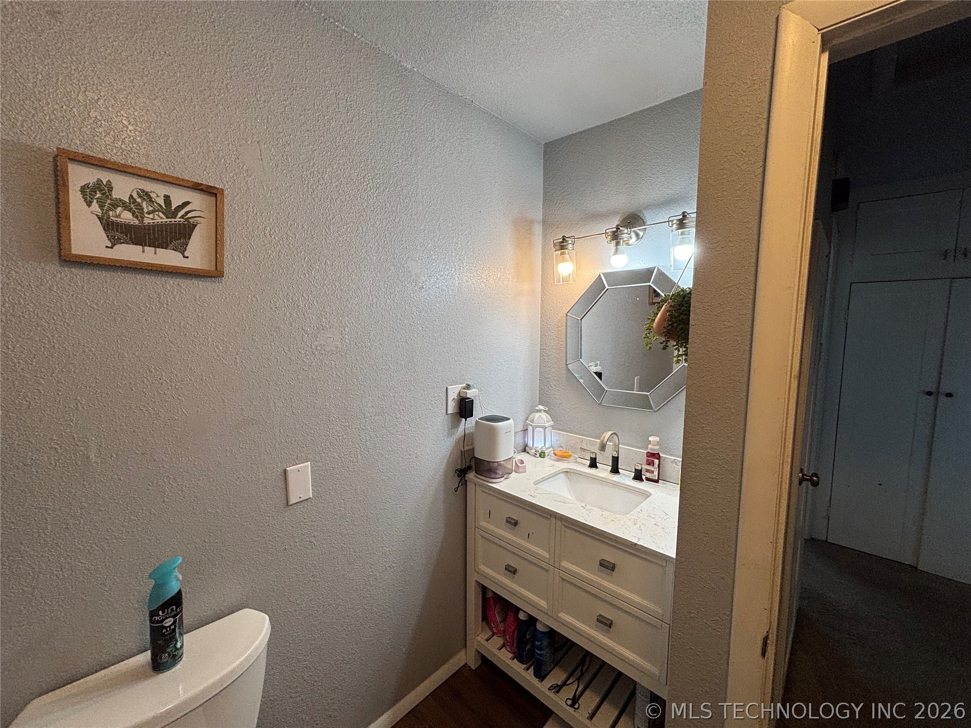 206 NW 1st Checotah OK 74426