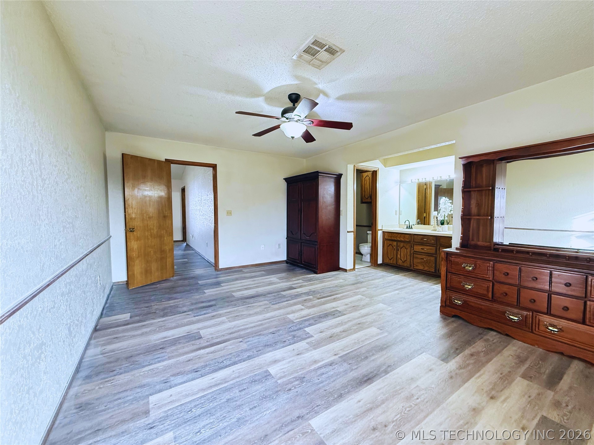 1913 Red Bud Court Ardmore OK 73401