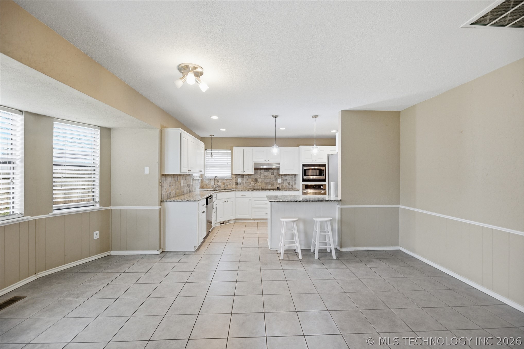 7412 S Fern Avenue Broken Arrow OK 74011
