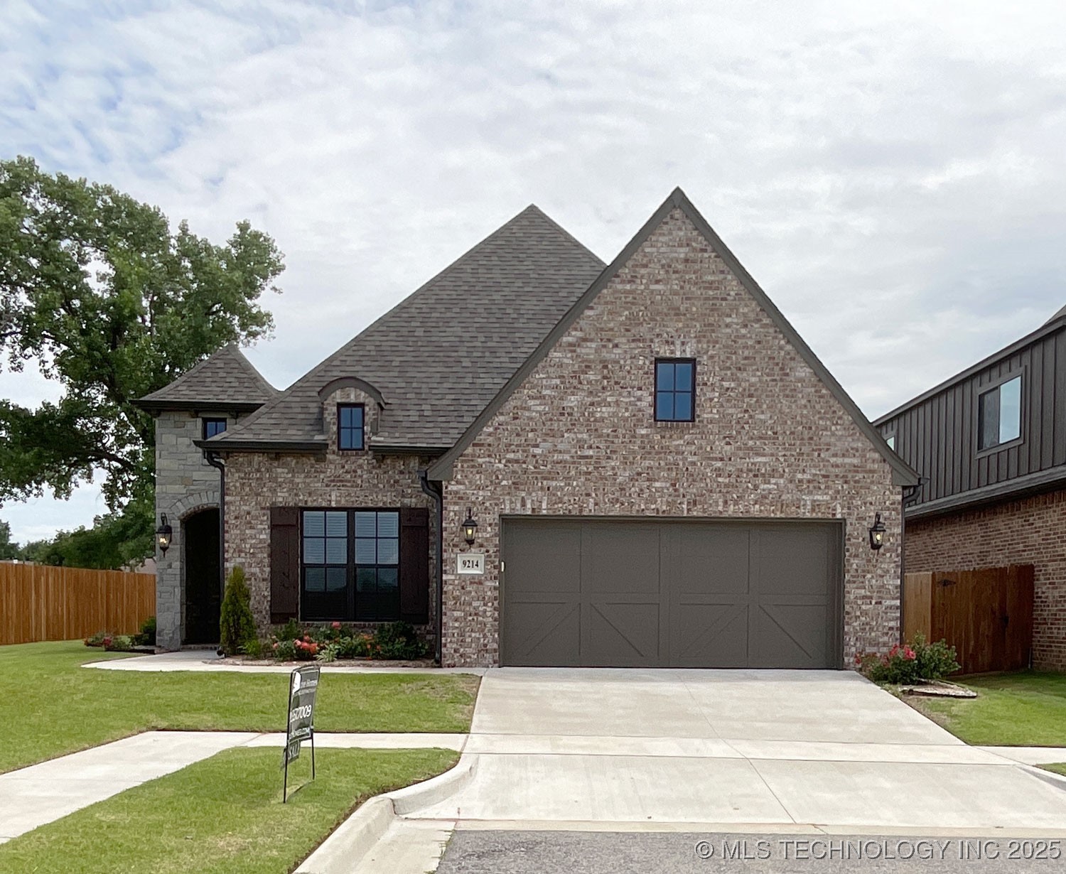 9214 E 62nd Court S Tulsa OK 74133